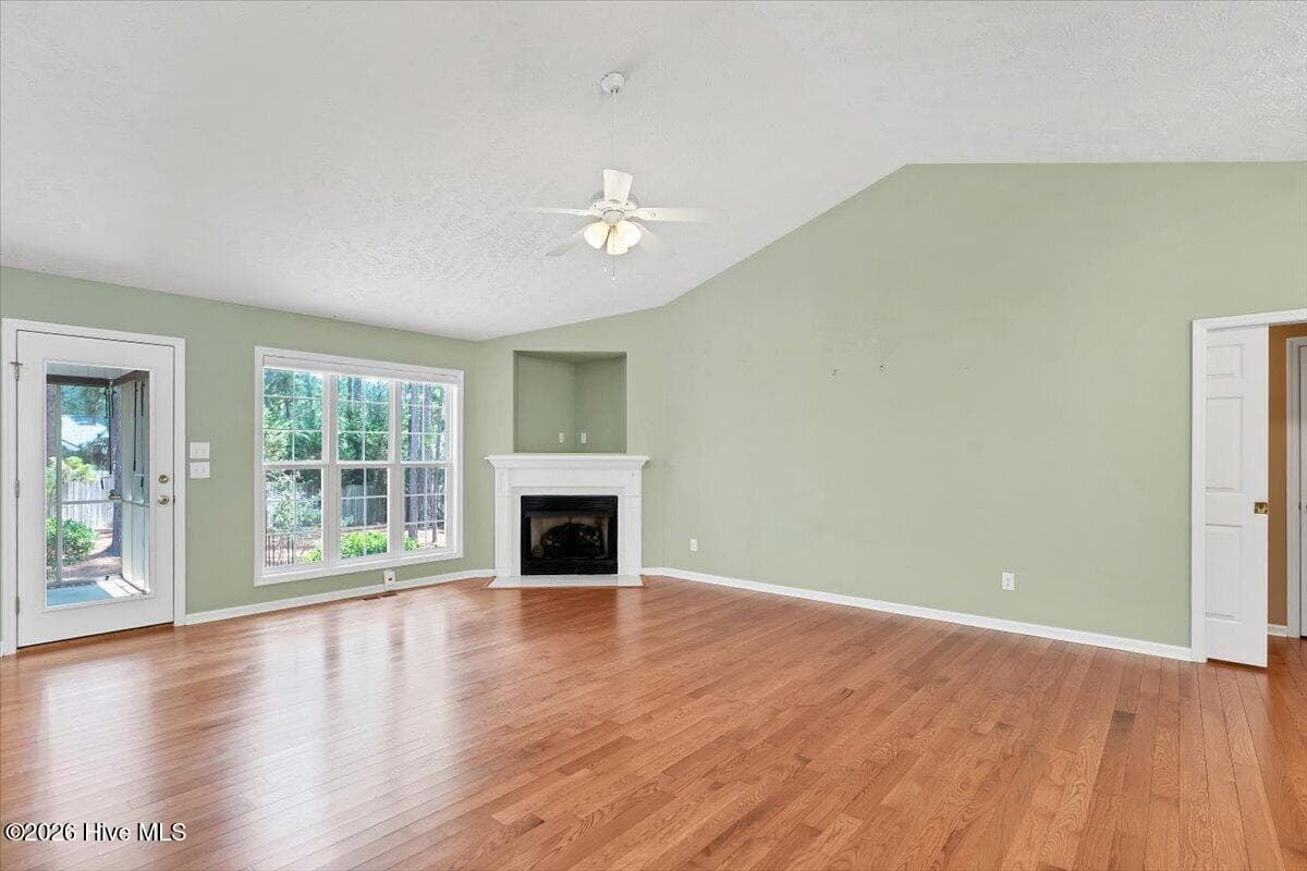 Single Family Residence at 3 Oak Tree Lane, Pinehurst, NC 28374, photo 12 of 59