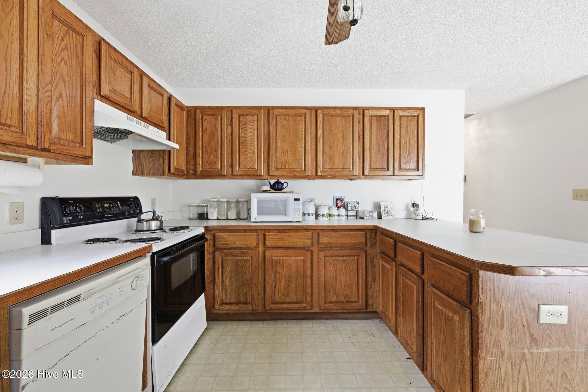 Single Family Residence at 303 Dobbs Street, Hertford, NC 27944, photo 14 of 41