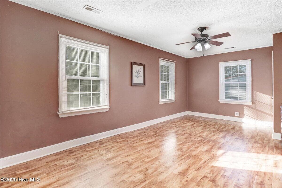 Single Family Residence at 270 Orange Street, Kinston, NC 28504, photo 20 of 32