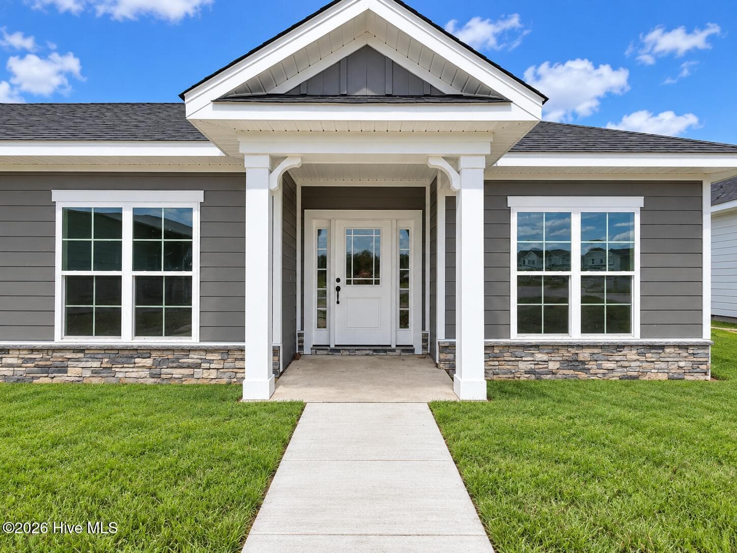 Single Family Residence at 2133 Sandbrook Loop, Leland, NC 28451, photo 3 of 21