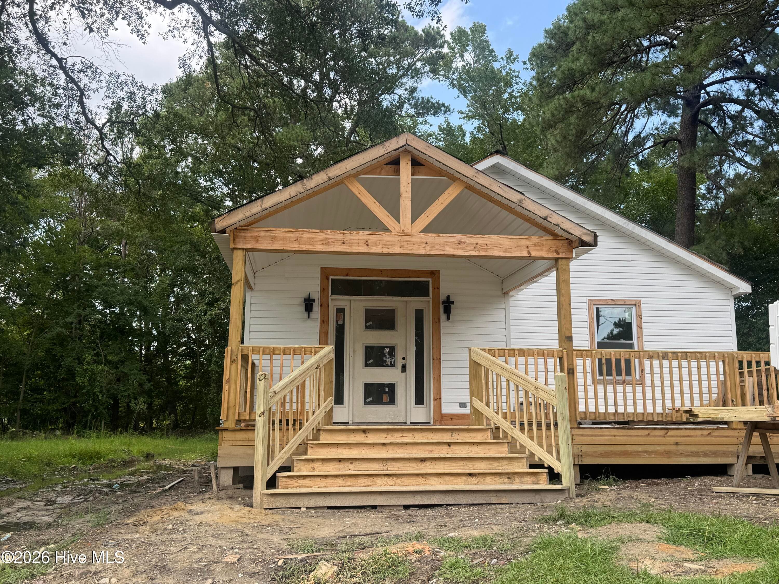 Single Family Residence at 880 Ellison Drive, Rocky Mount, NC 27801, photo 3 of 9