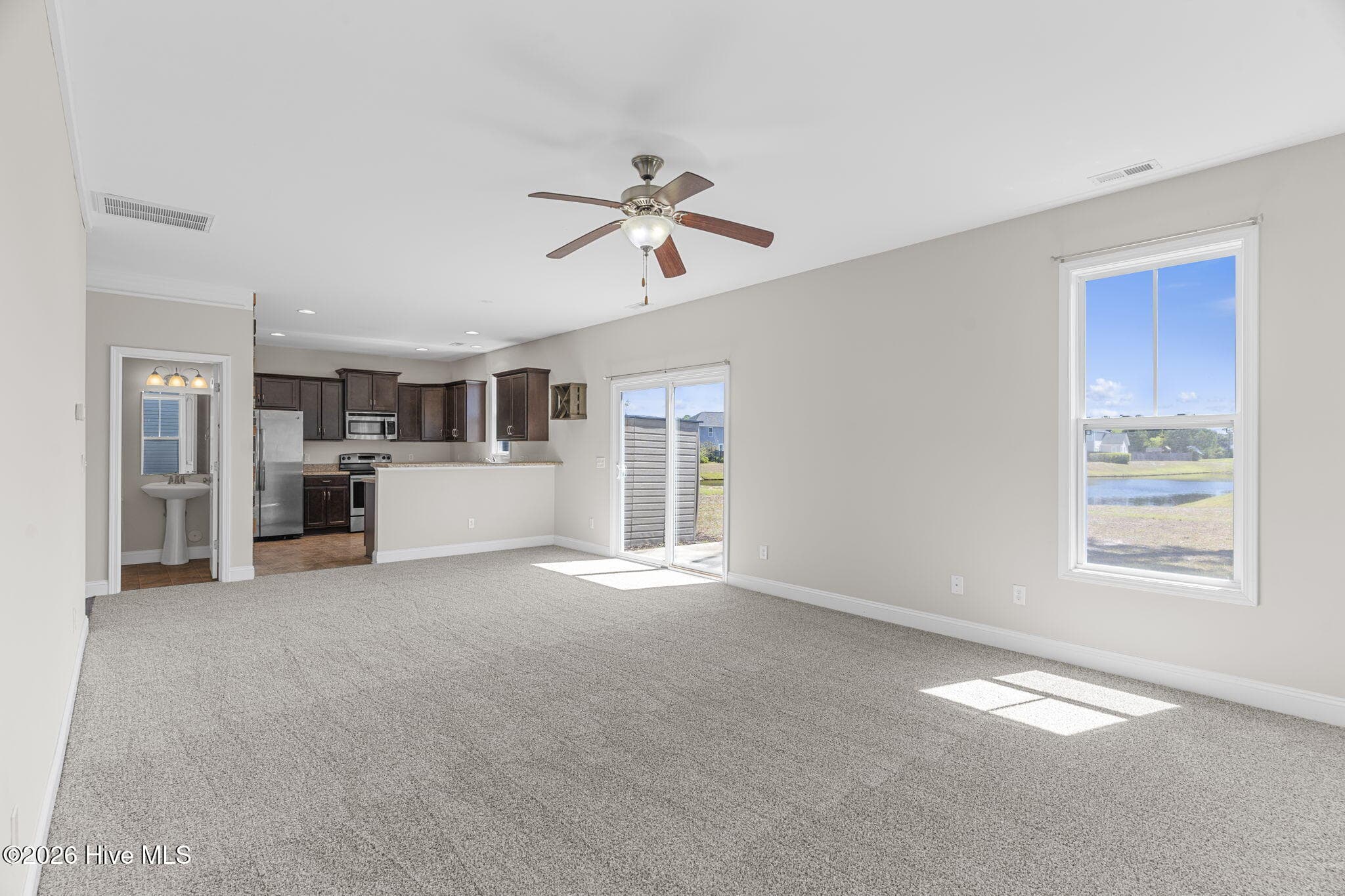 Single Family Residence at 8037 Footpath Road, Leland, NC 28451, photo 17 of 43