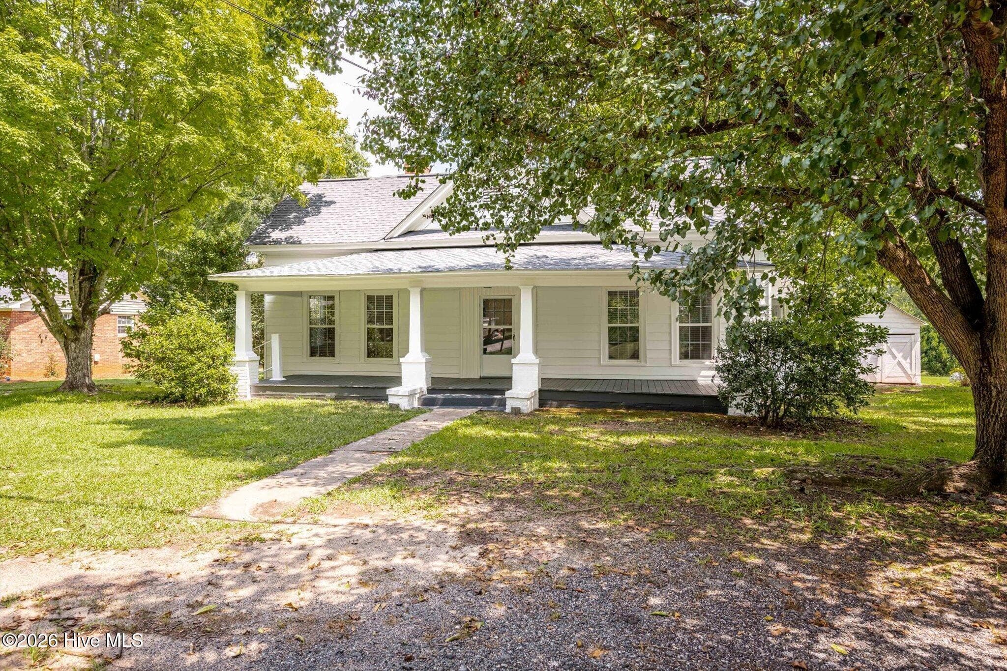 Single Family Residence at 182 Dallas Street, Lincolnton, GA 30817, photo 2 of 32