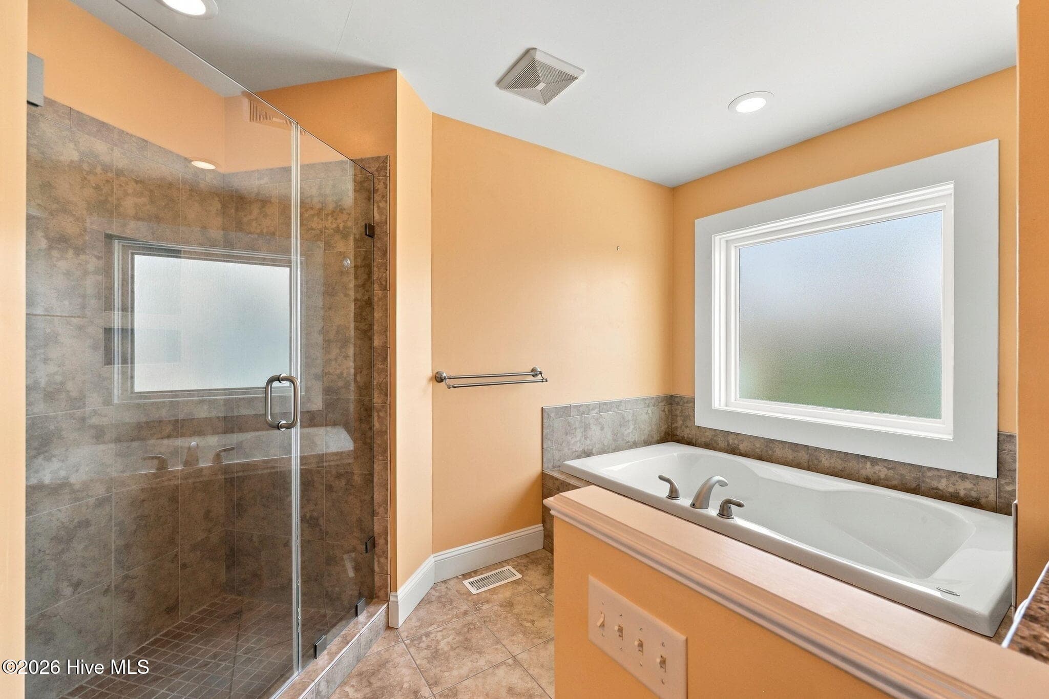 2nd On-Suite Bath - 101 Jackson Avenue, Emerald Isle, NC 28594, Emerald Isle