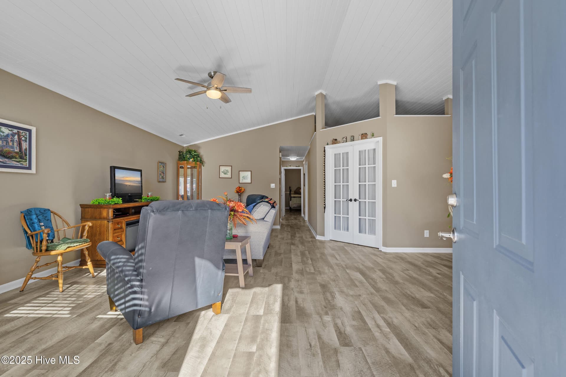 Single Family Residence at 482 Pepper Breeze Avenue SW, Calabash, NC 28467, photo 5 of 54
