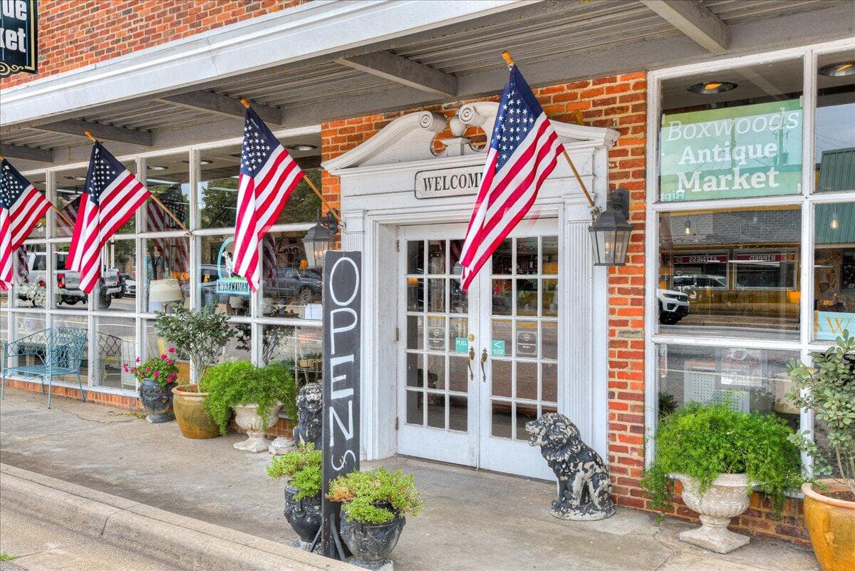 Business at 114 W 6th Street, Waynesboro, GA 30830, photo 9 of 75