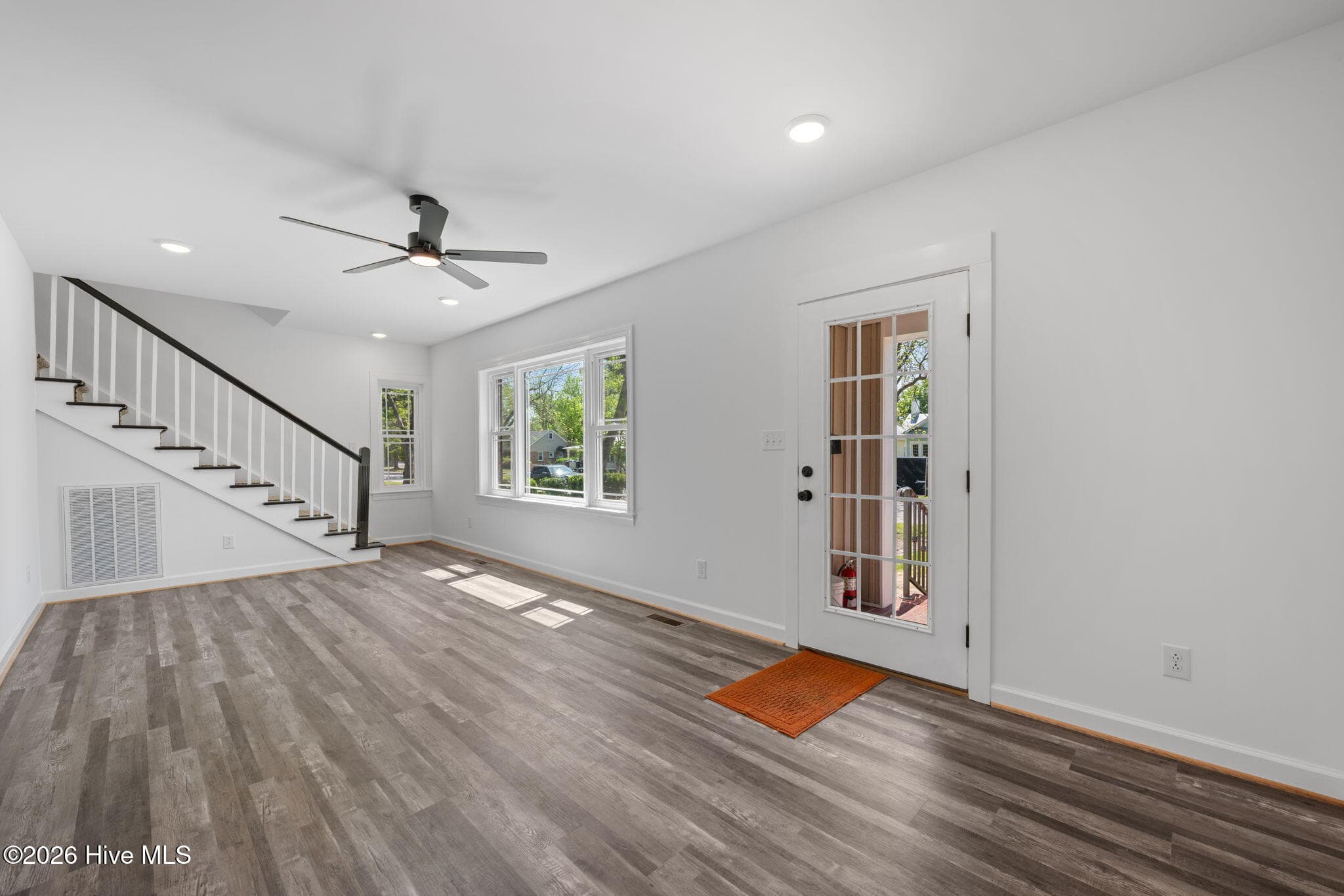 Single Family Residence at 1514 Rhem Avenue, New Bern, NC 28560, photo 9 of 41