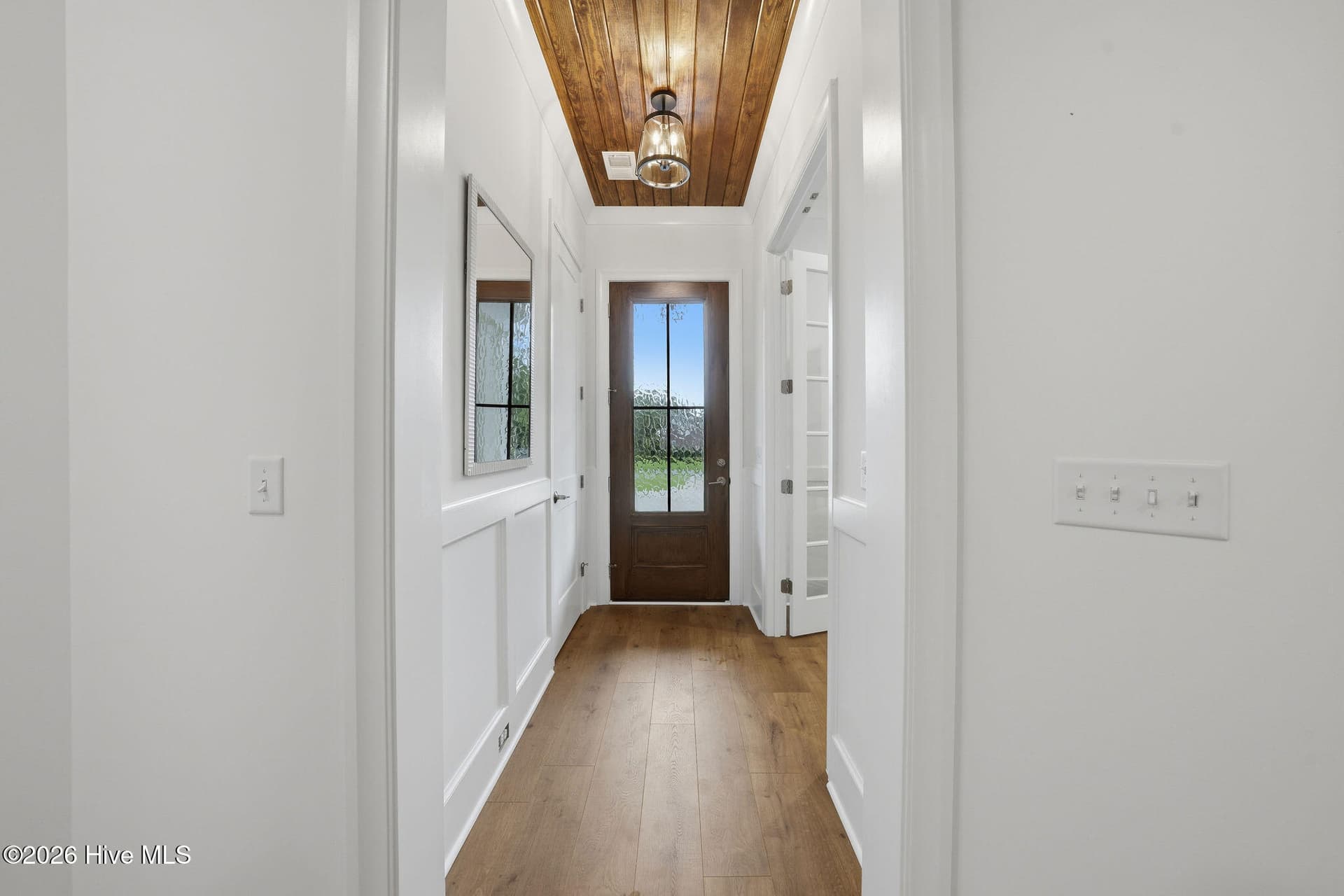 Single Family Residence at 208 E Winding Way, Wallace, NC 28466, photo 6 of 94