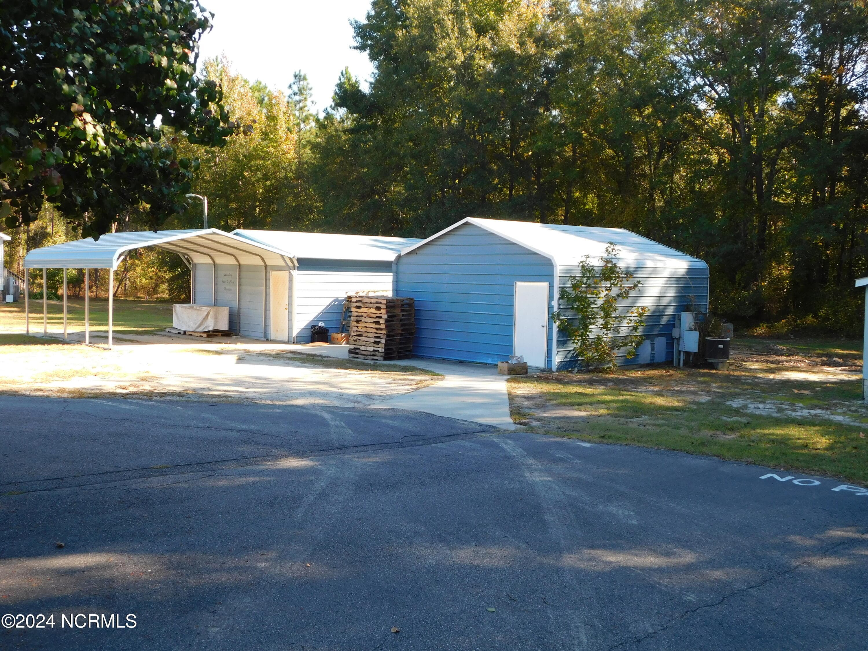 Out buildings - 11121 Turnpike Road, Laurinburg, NC 28352