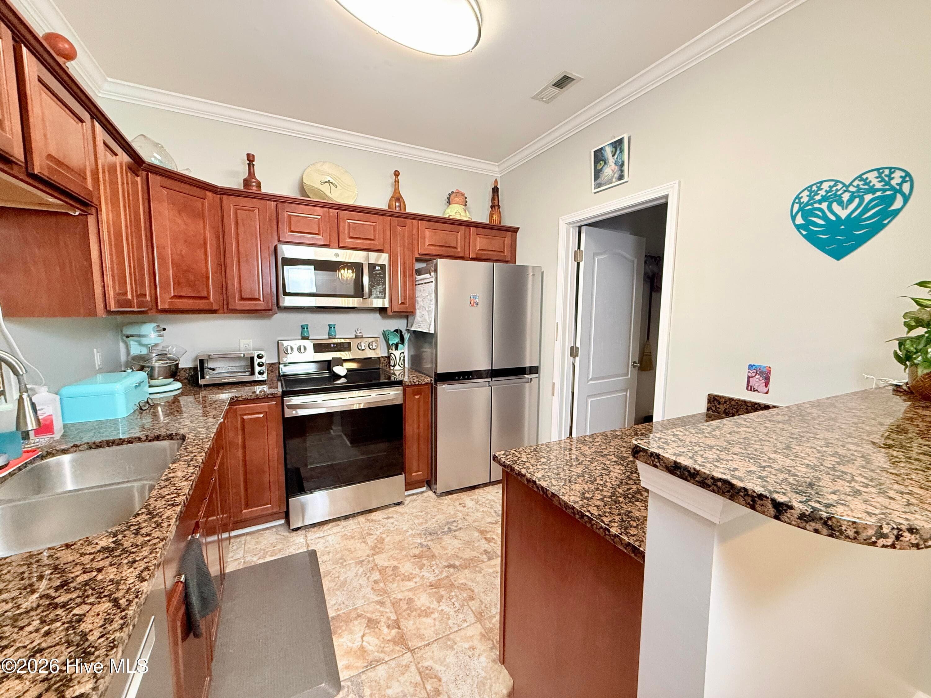 Single Family Residence at 241 Channel Marker Loop, Swansboro, NC 28584, photo 10 of 23