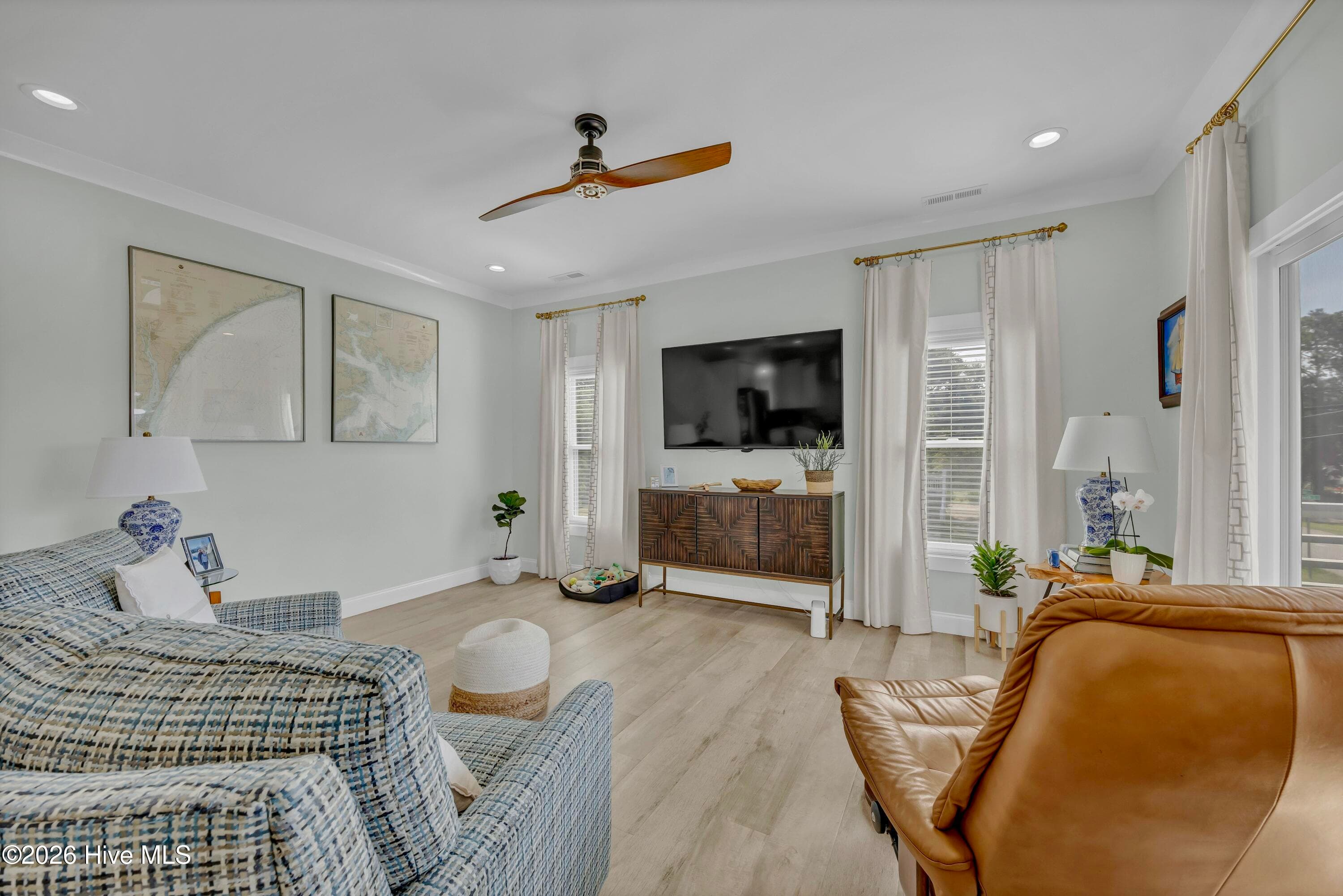 Single Family Residence at 400 Sumter Avenue, Carolina Beach, NC 28428, photo 17 of 77
