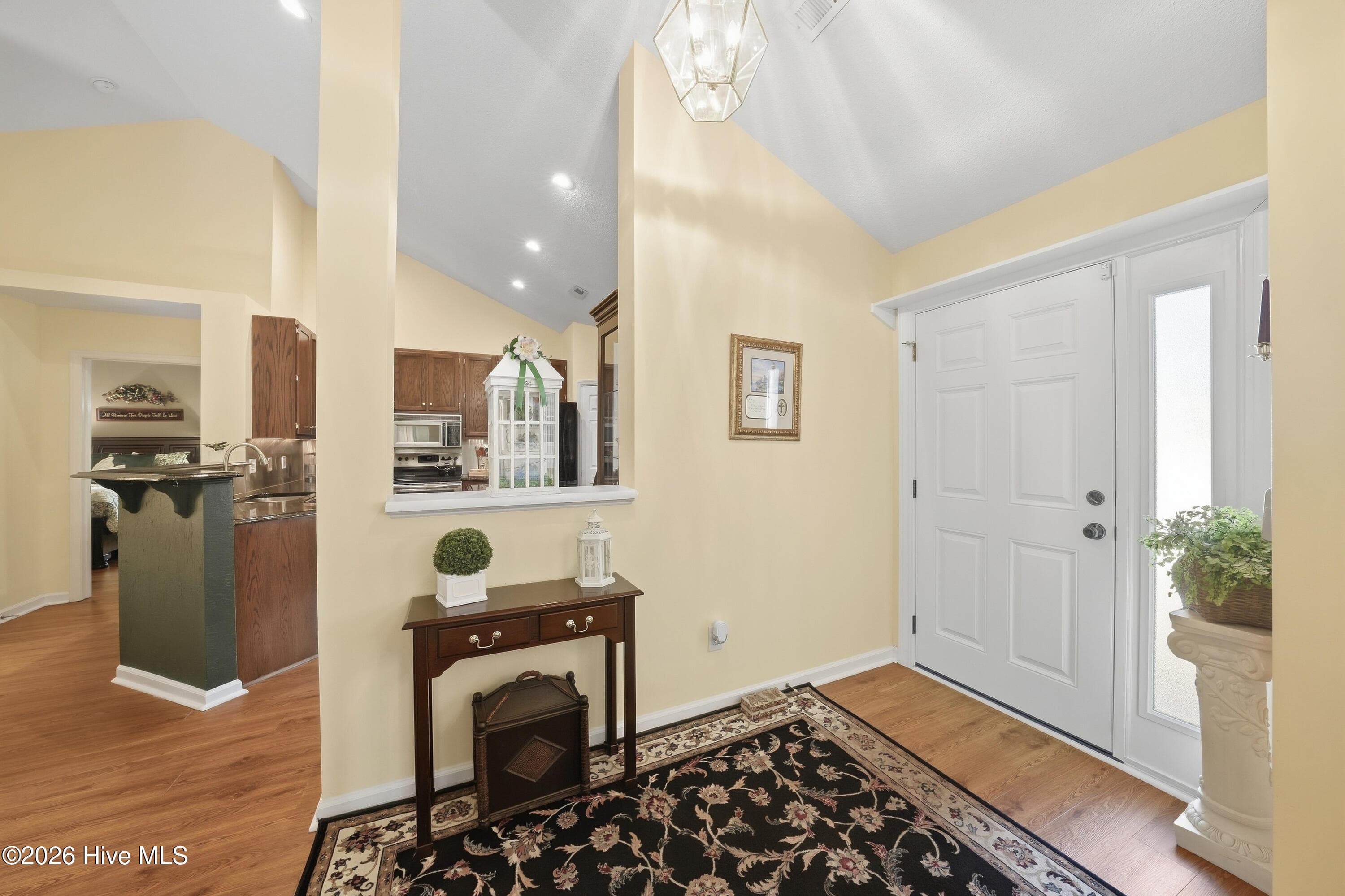 Single Family Residence at 5002 Blue Grass Court, Wilmington, NC 28409, photo 7 of 41