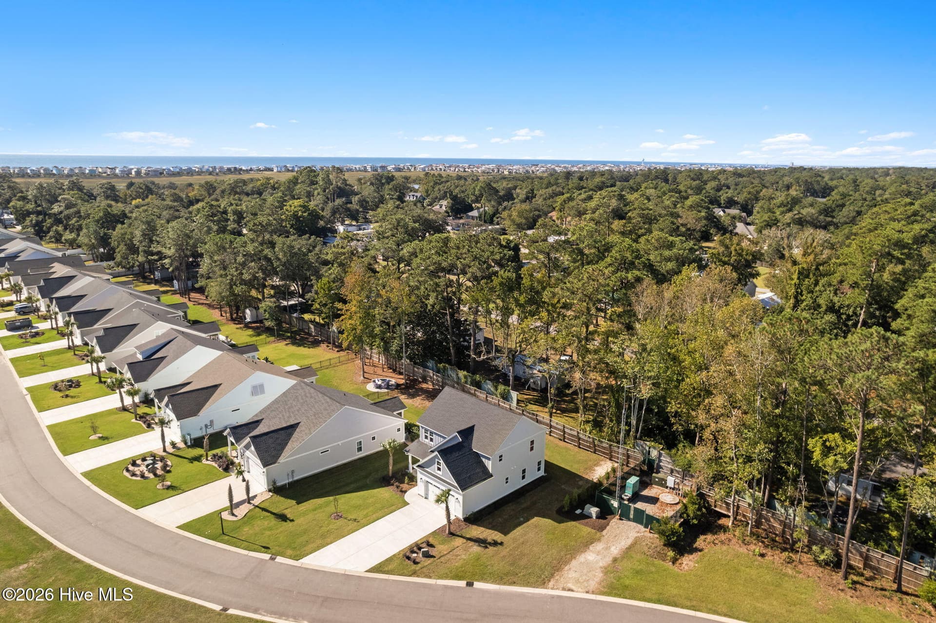 Single Family Residence at 2027 Greenside Manor Drive SW, Ocean Isle Beach, NC 28469, photo 15 of 81