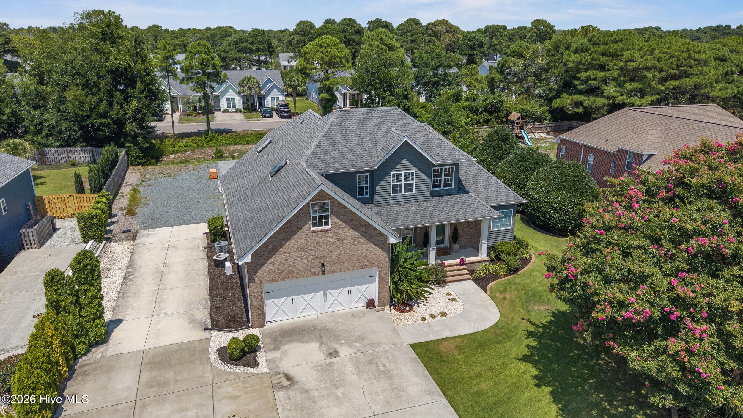 Single Family Residence at 712 The Cape Boulevard, Wilmington, NC 28412, photo 7 of 55