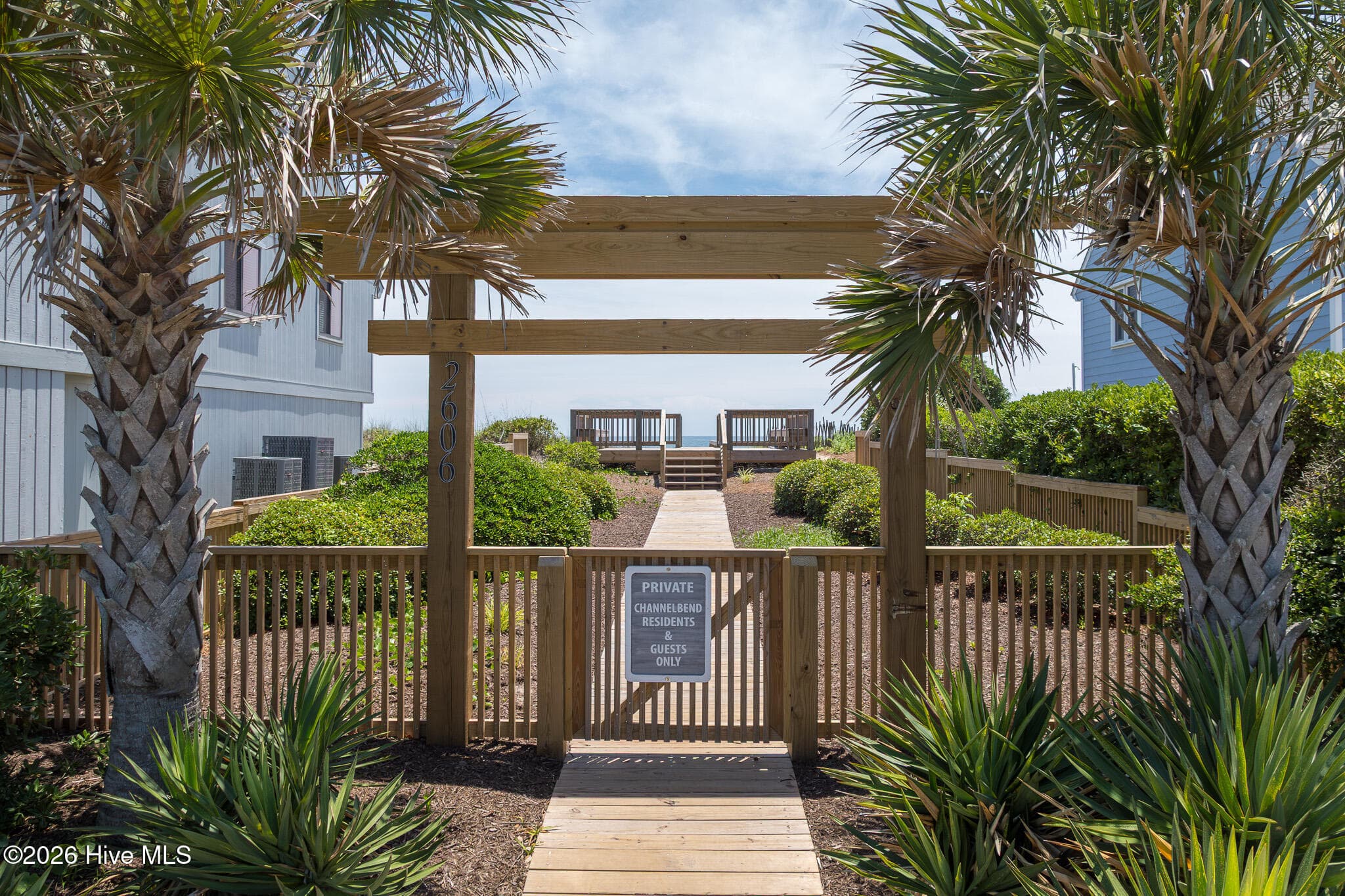 Single Family Residence at 126 Channel Bend, Surf City, NC 28445, photo 5 of 78