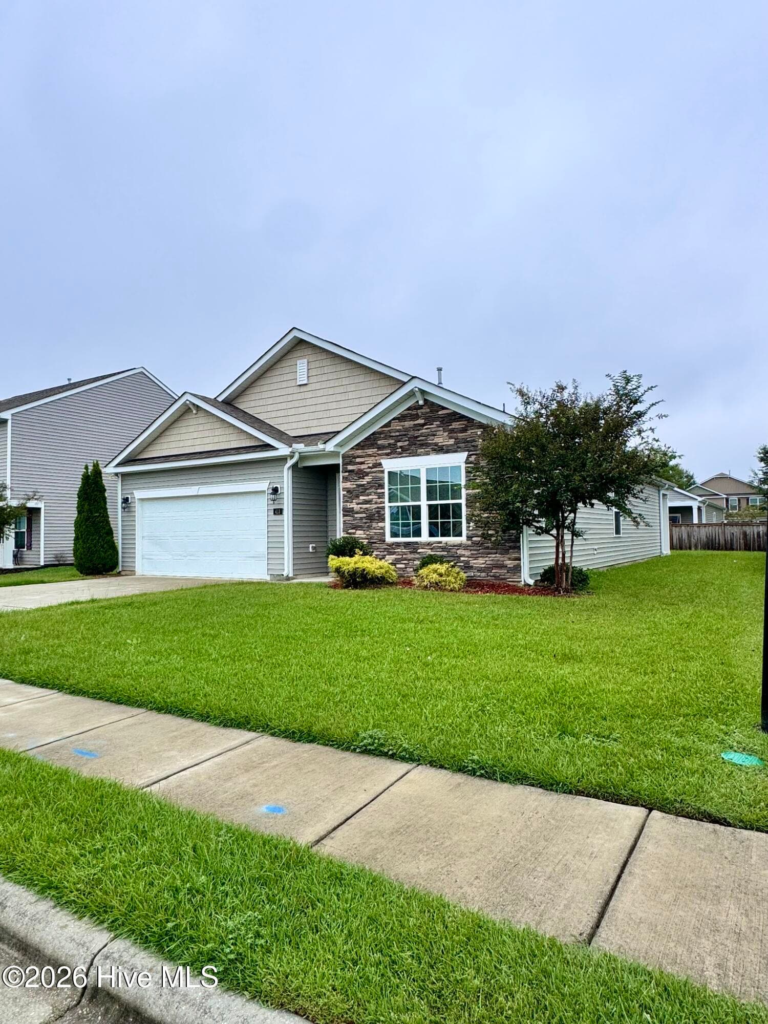 Single Family Residence at 413 Isabelle Street, New Bern, NC 28560, photo 4 of 80