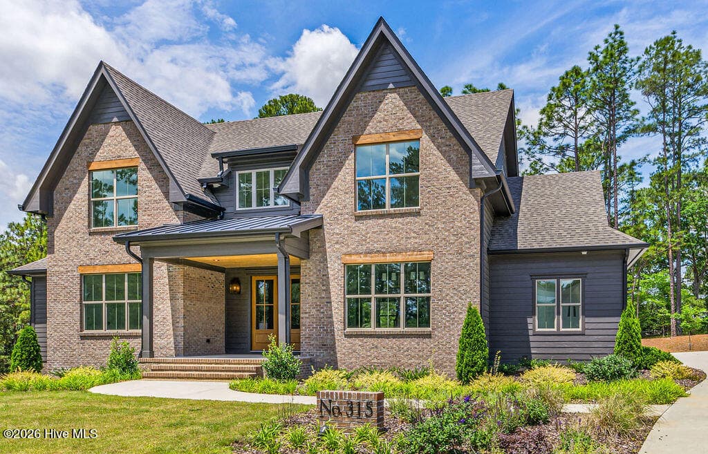 Single Family Residence at 315 Sloan Lane, Pinehurst, NC 28374, photo 2 of 131