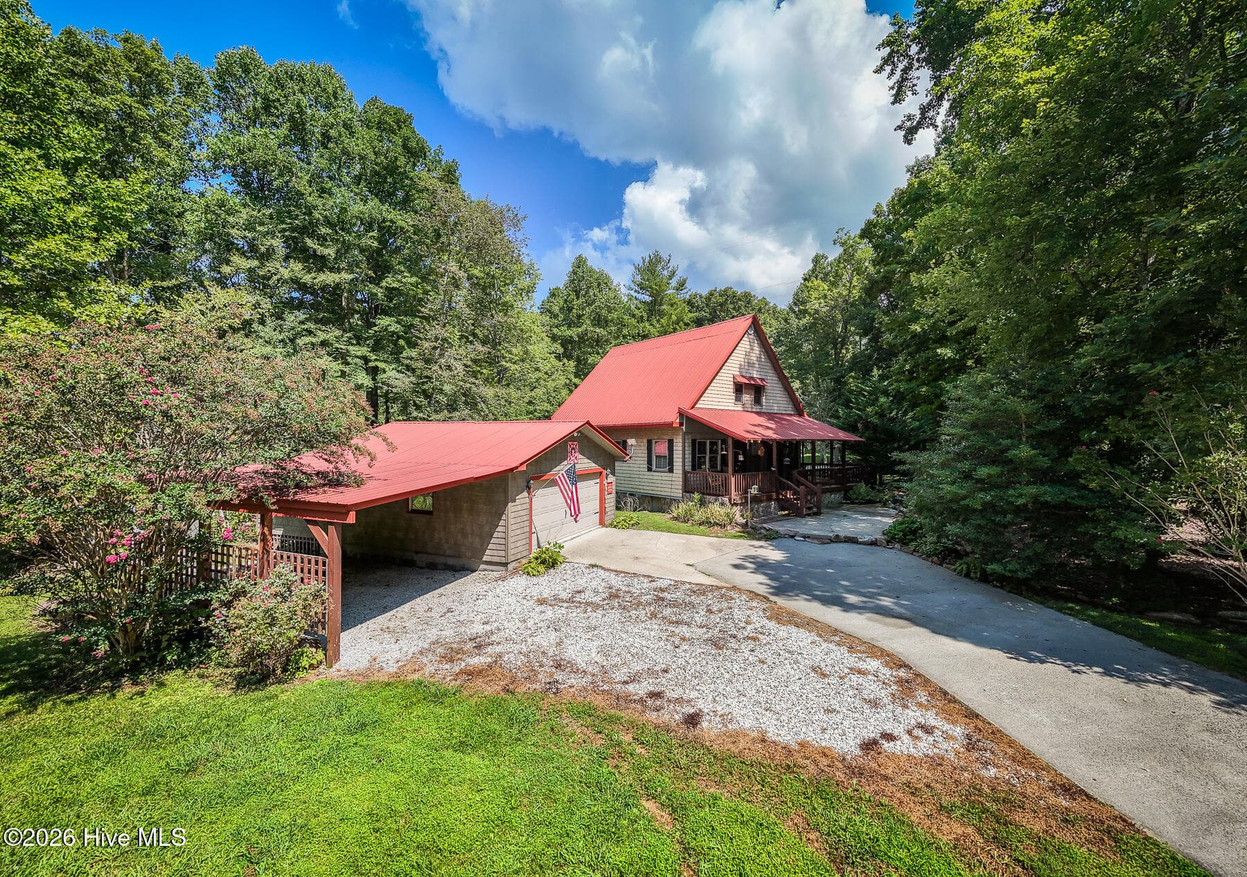 Single Family Residence at 49 Dusty Hollow, Robbinsville, NC 28771, photo 4 of 82