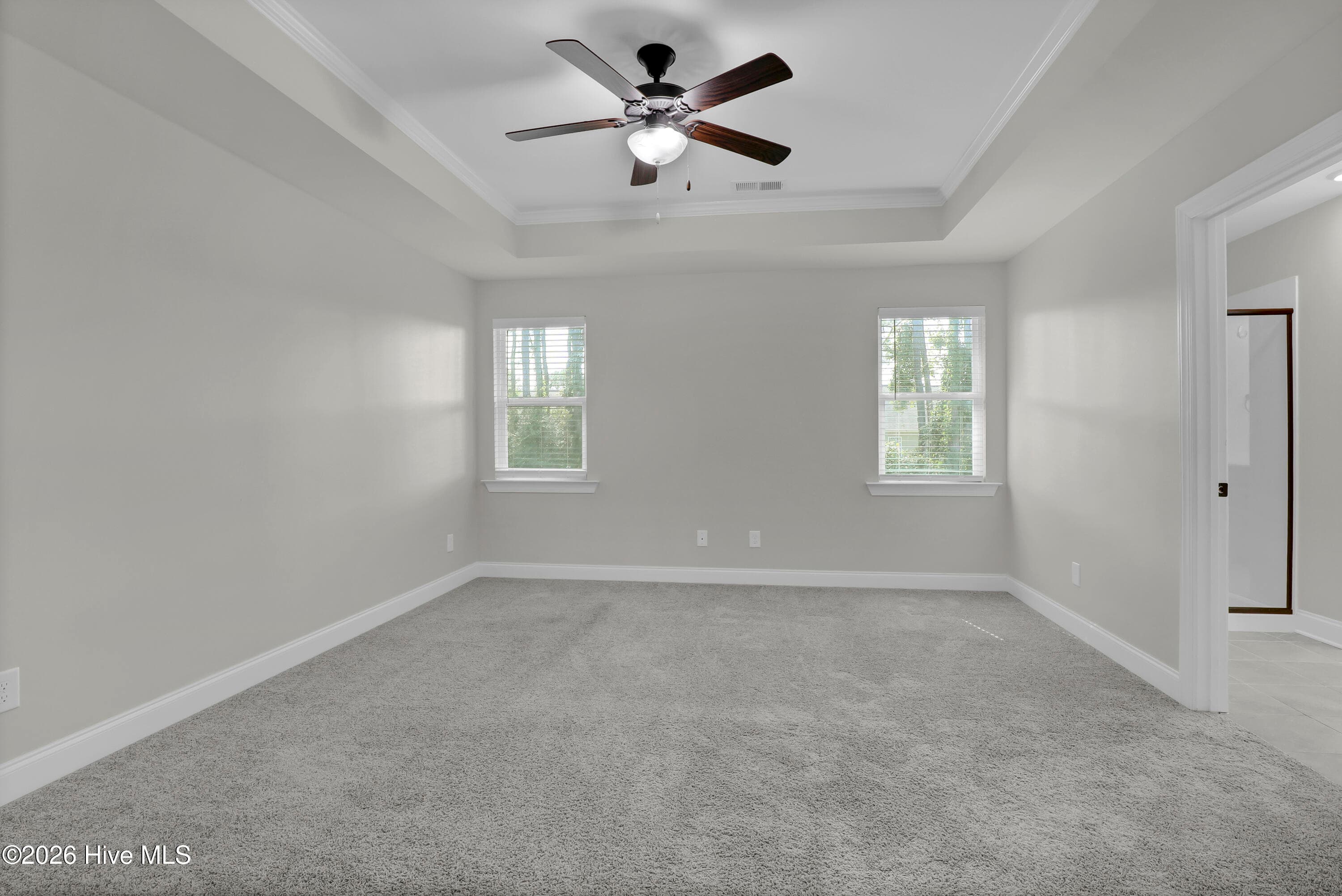 Single Family Residence at 506 W Red Head Circle, Sneads Ferry, NC 28460, photo 16 of 63