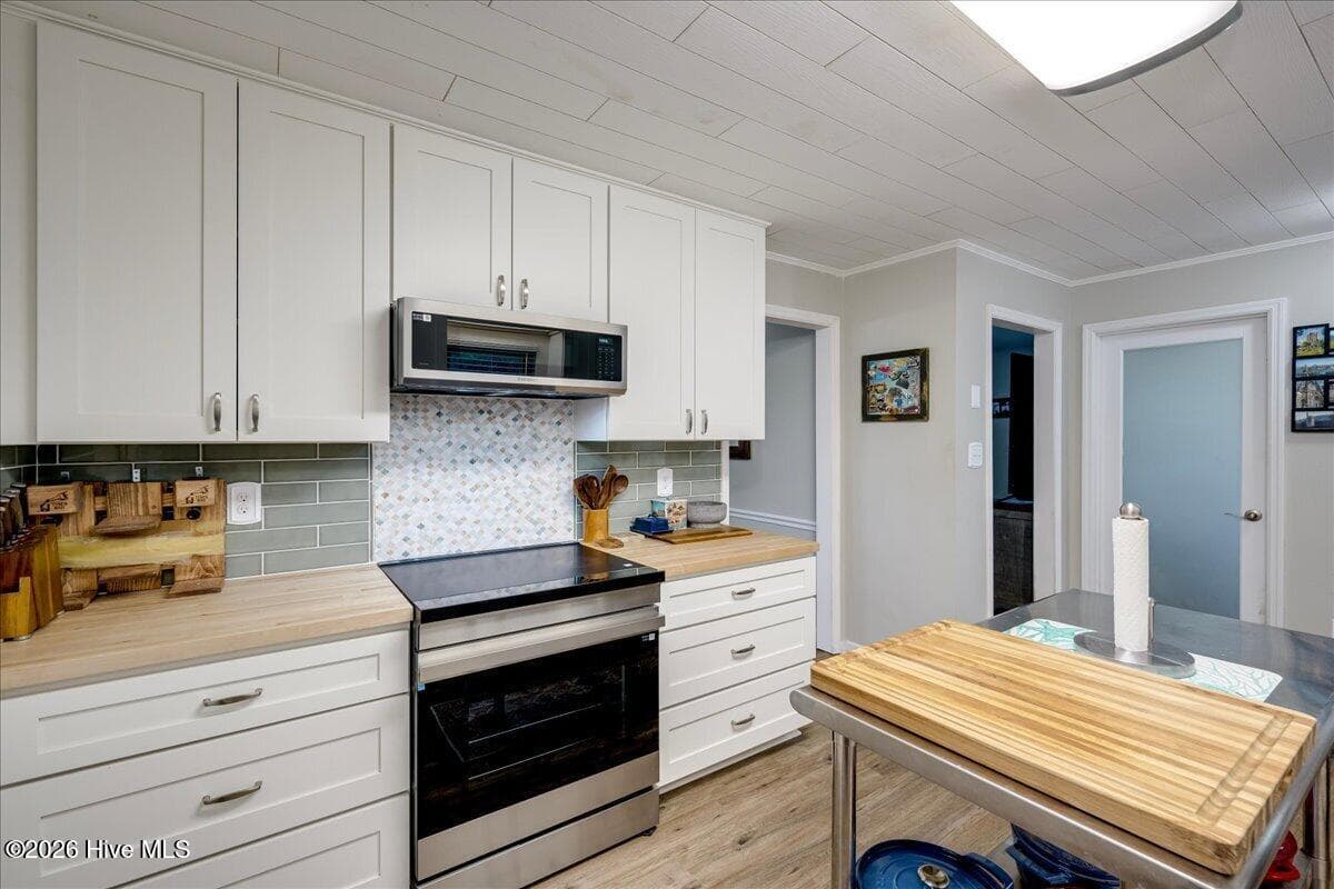 Single Family Residence at 1593 Brown Road, Hephzibah, GA 30815, photo 10 of 32
