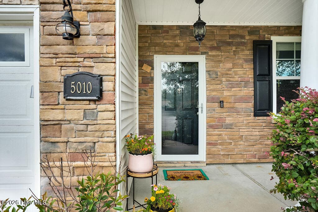 Single Family Residence at 5010 Portside Drive, Southport, NC 28461, photo 5 of 61