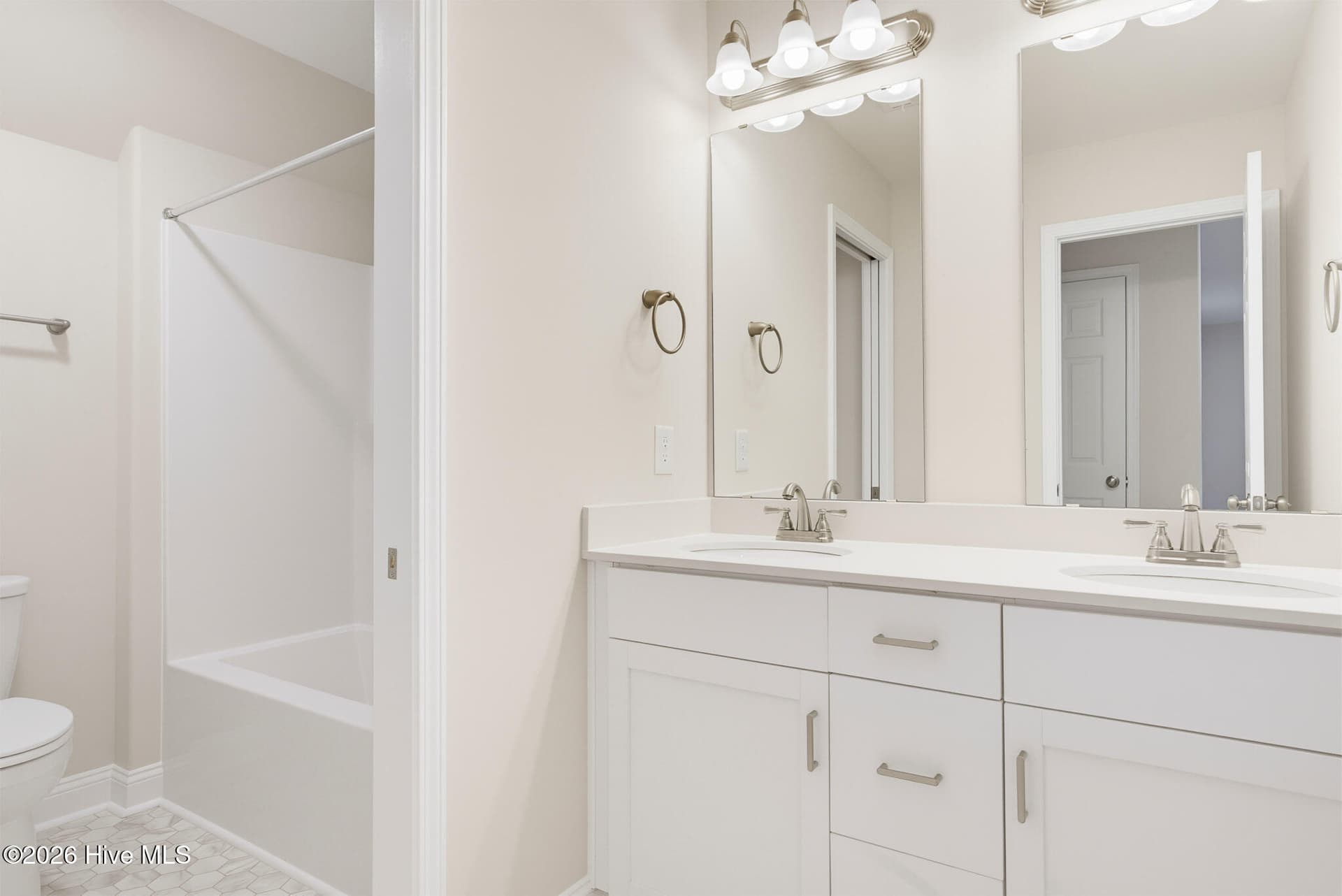 Townhouse at 305 Coastal Reef Court, Holly Ridge, NC 28445, photo 17 of 27
