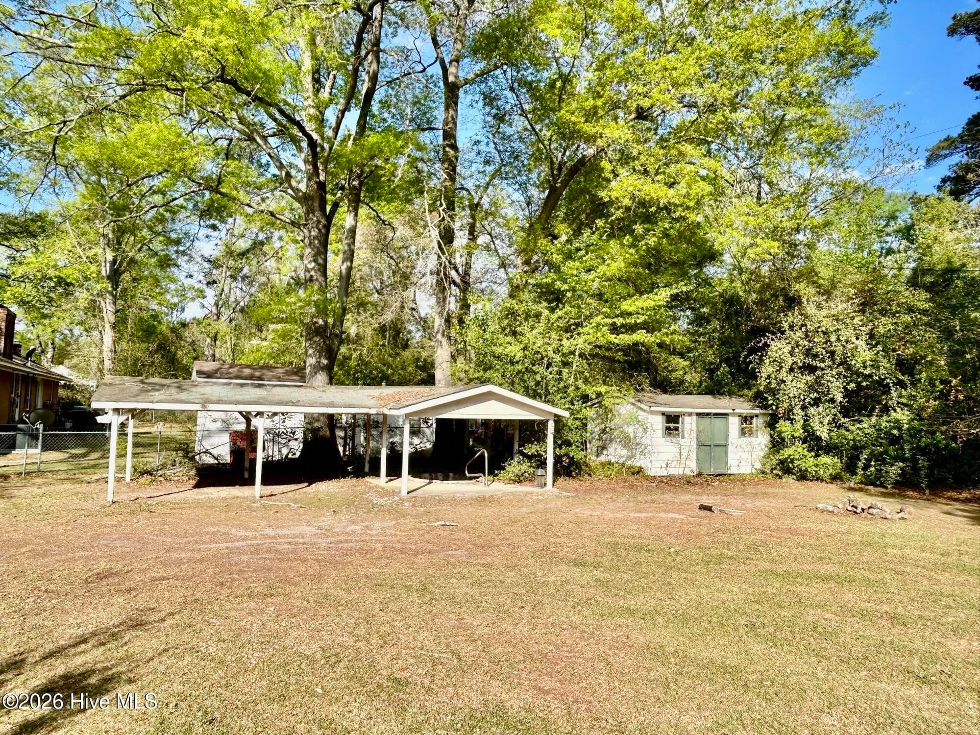 911 Atkinson Street, Laurinburg, NC 28352