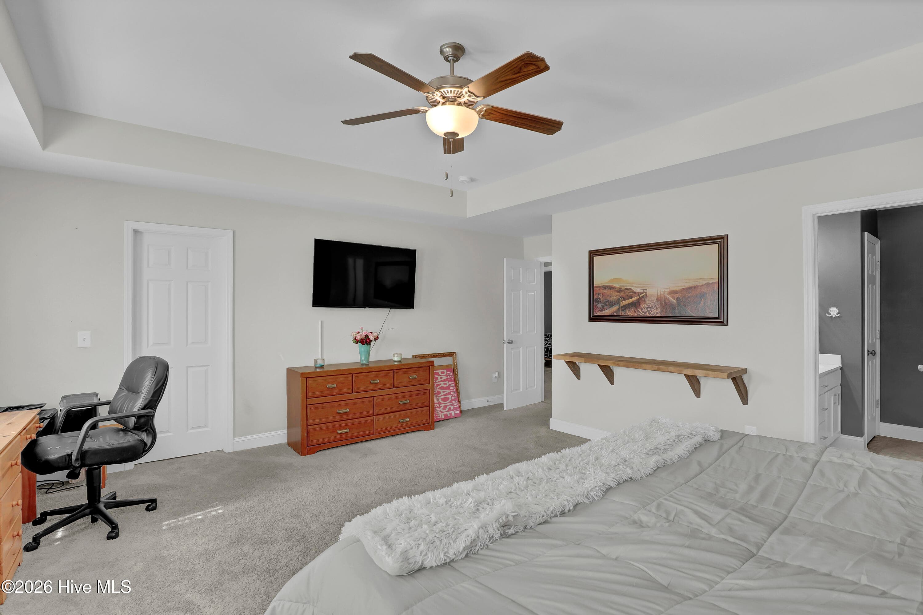 Single Family Residence at 313 Mango Place N, Hubert, NC 28539, photo 6 of 22