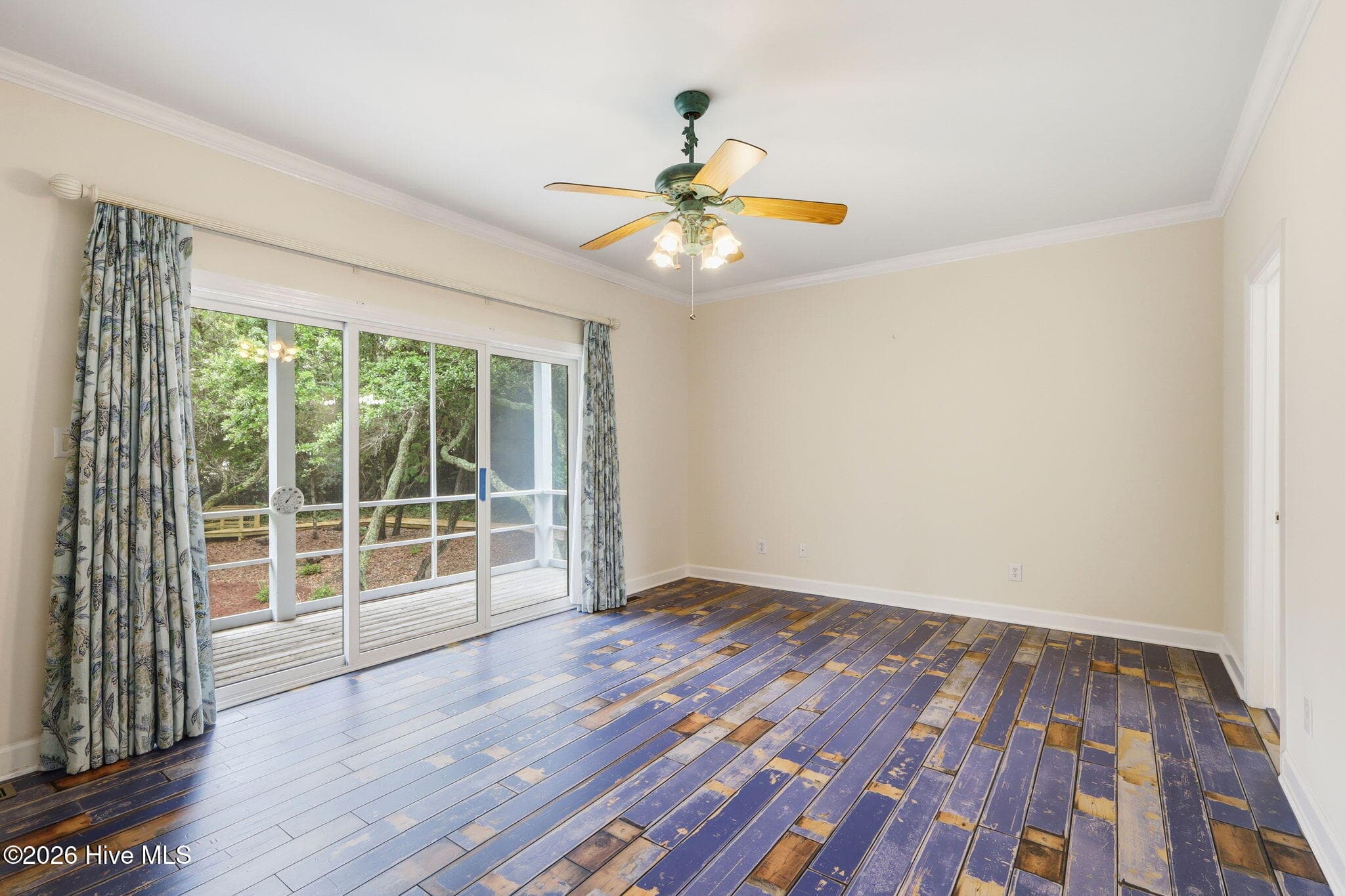 Primary bedroom on main level - 104 Talford Drive, Atlantic Beach, NC 28512