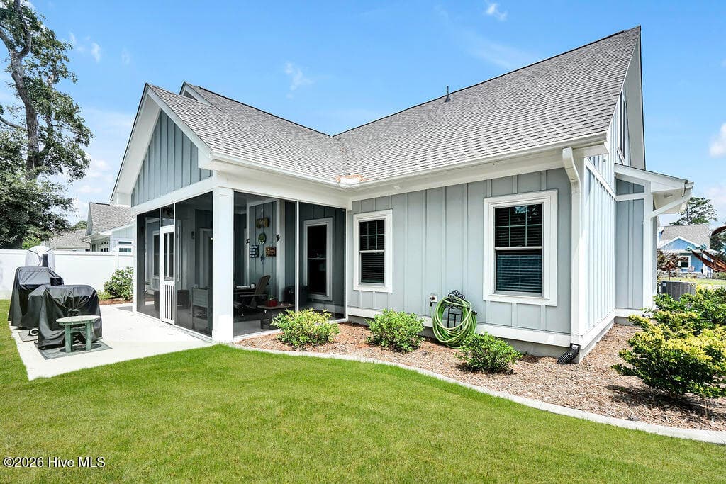 Single Family Residence at 458 Raven Glen Drive, Southport, NC 28461, photo 37 of 41