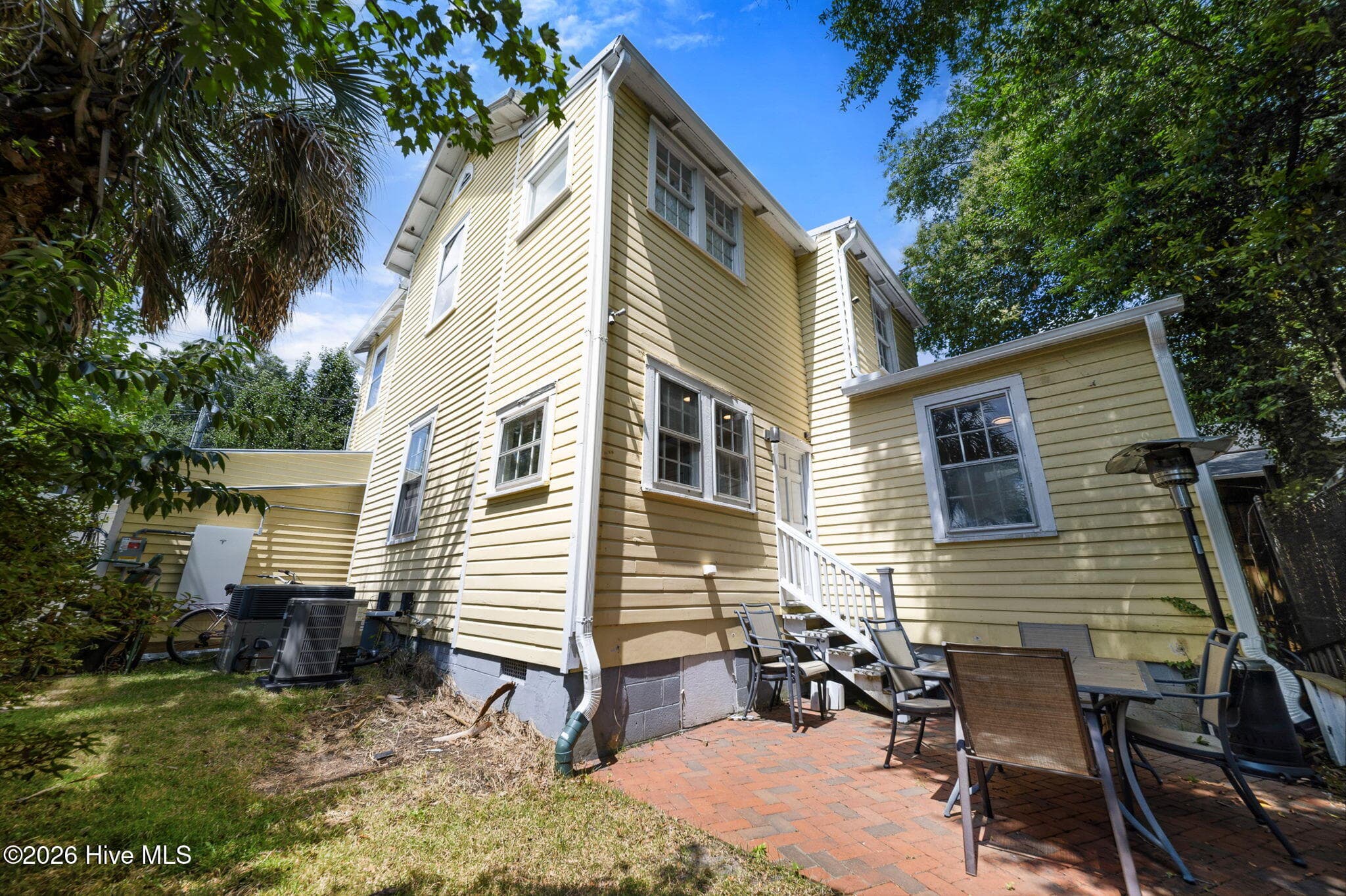 Single Family Residence at 106 Castle Street, Wilmington, NC 28401, photo 45 of 54