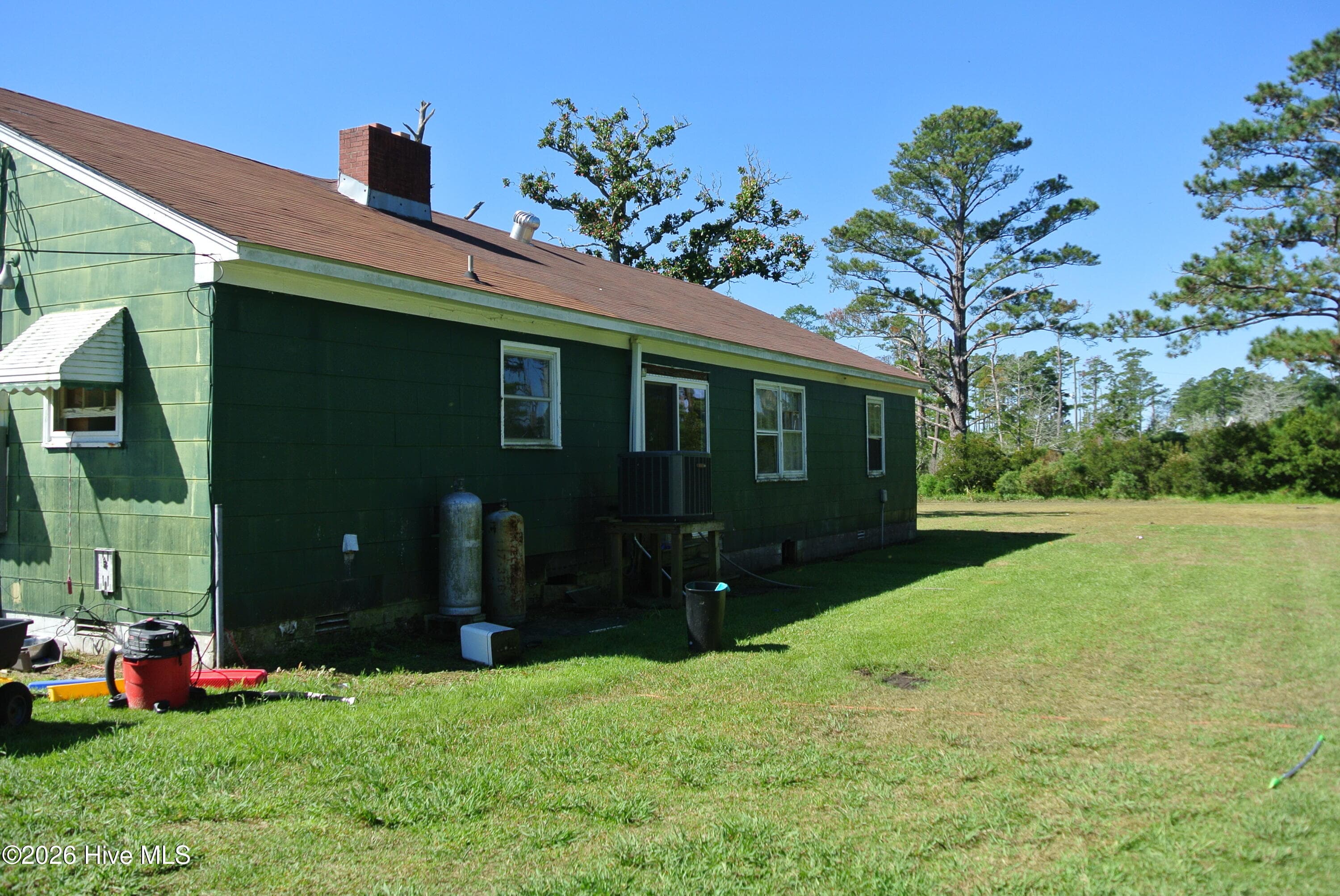 Single Family Residence at 153 Fulford Willis Road, Williston, NC 28579, photo 6 of 38
