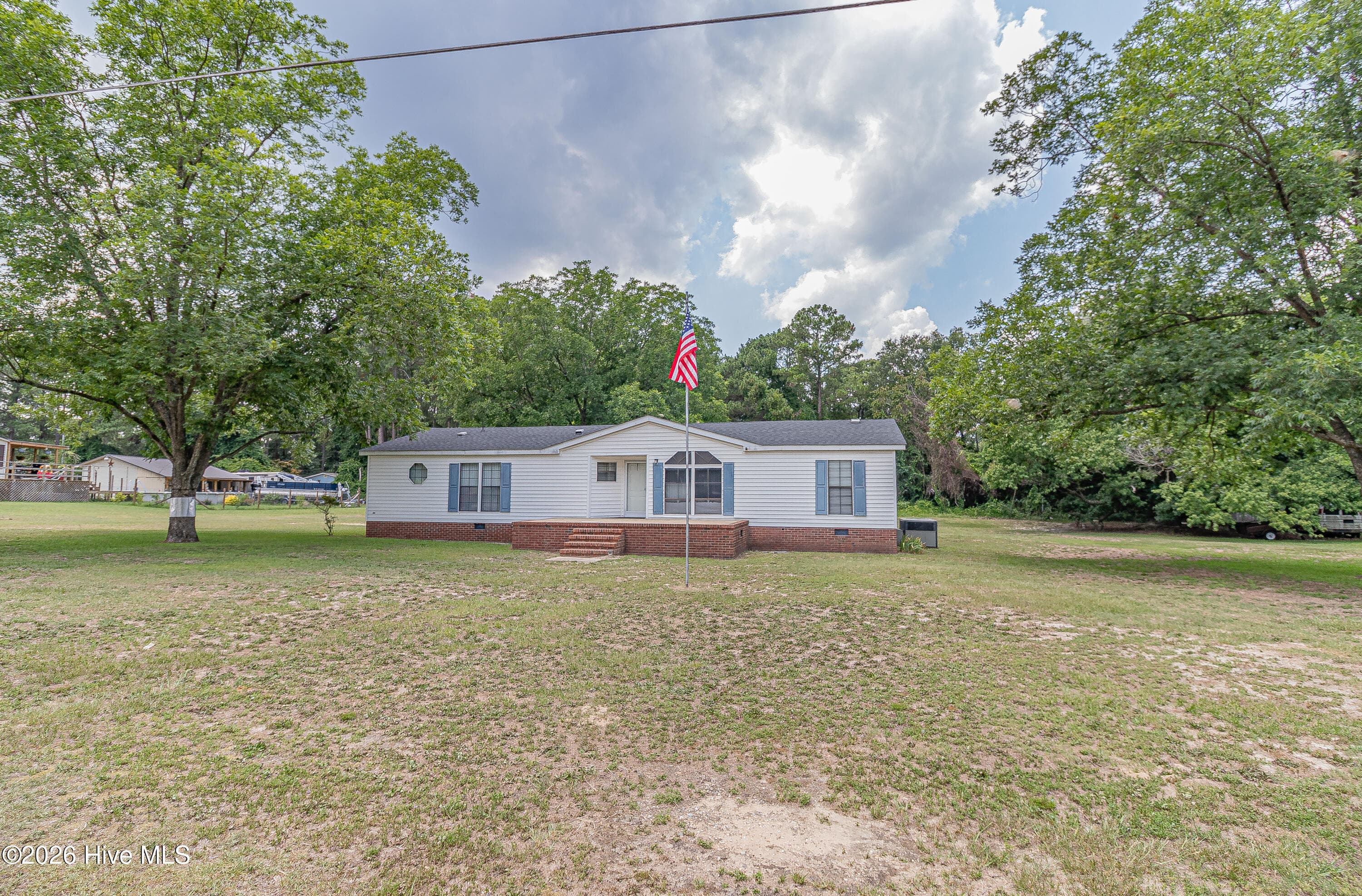 Manufactured Home at 389 Black Jack Church Road, Goldsboro, NC 27530, photo 4 of 33