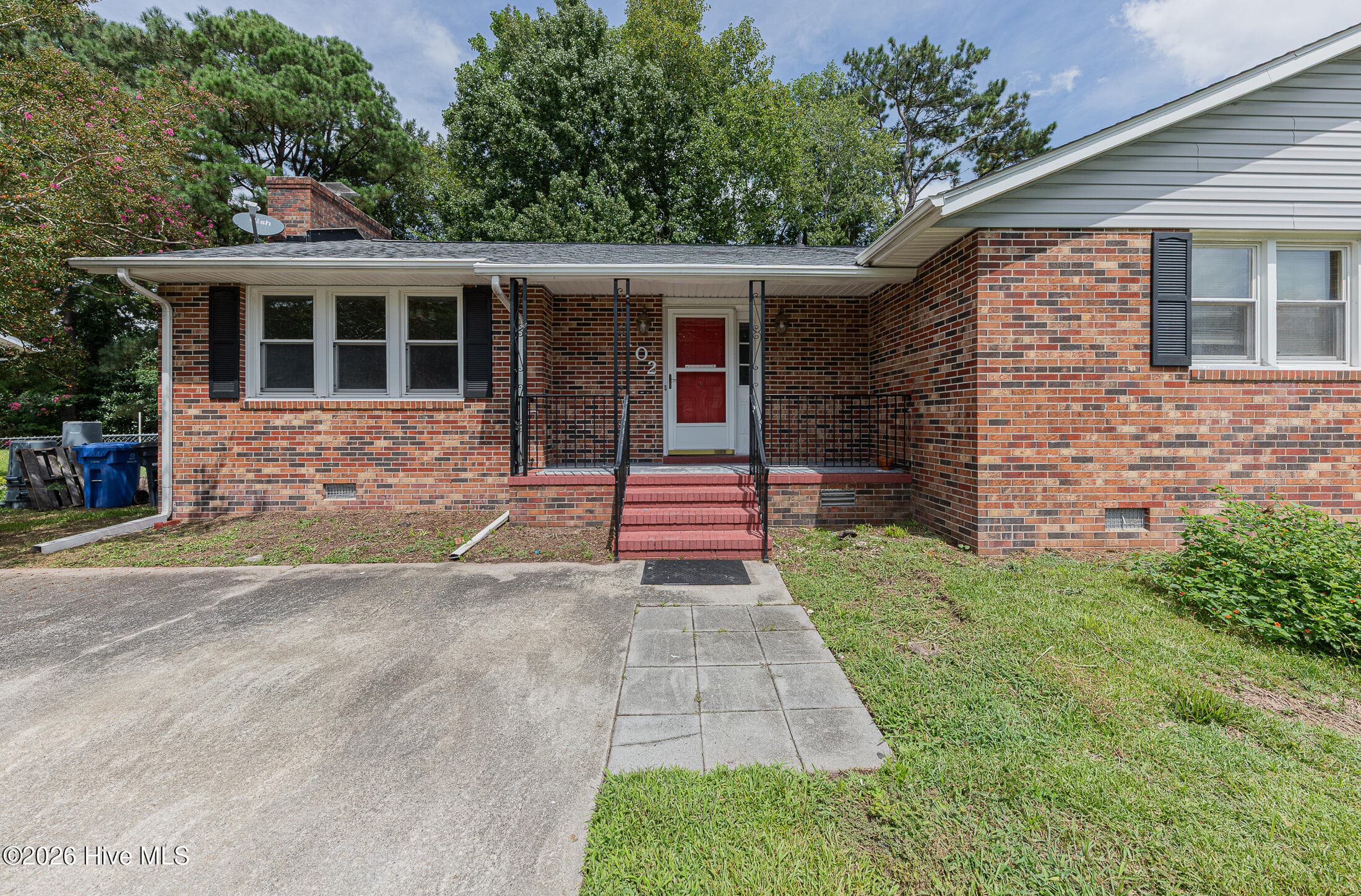 Front Porch - 102 Lionel Avenue, Jacksonville, NC 28540