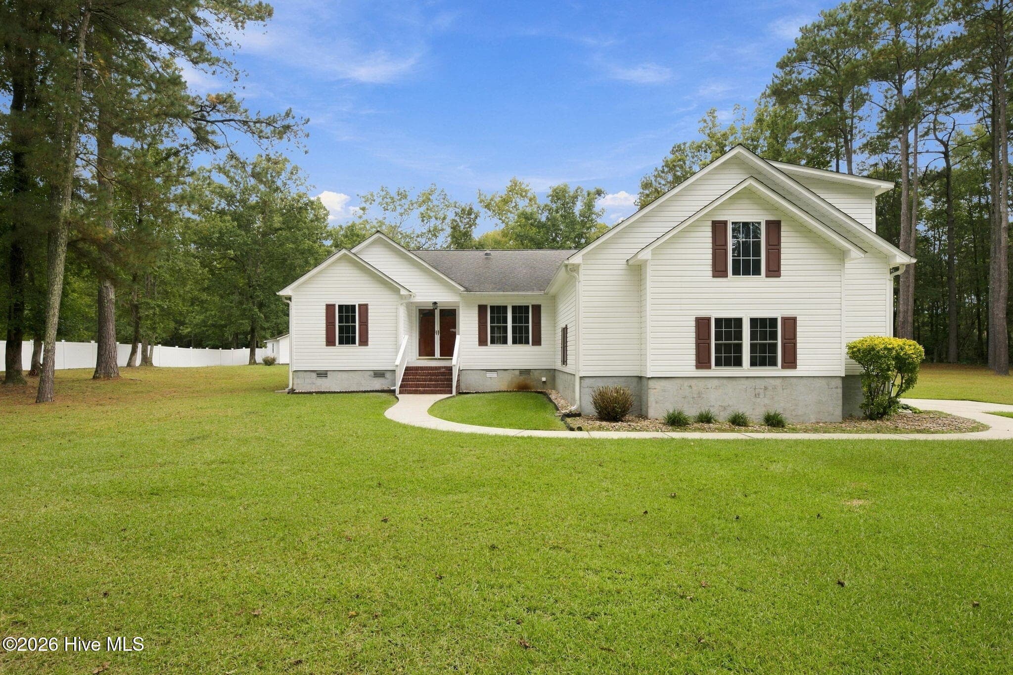 Single Family Residence at 900 Perrytown Road, New Bern, NC 28562, photo 19 of 84