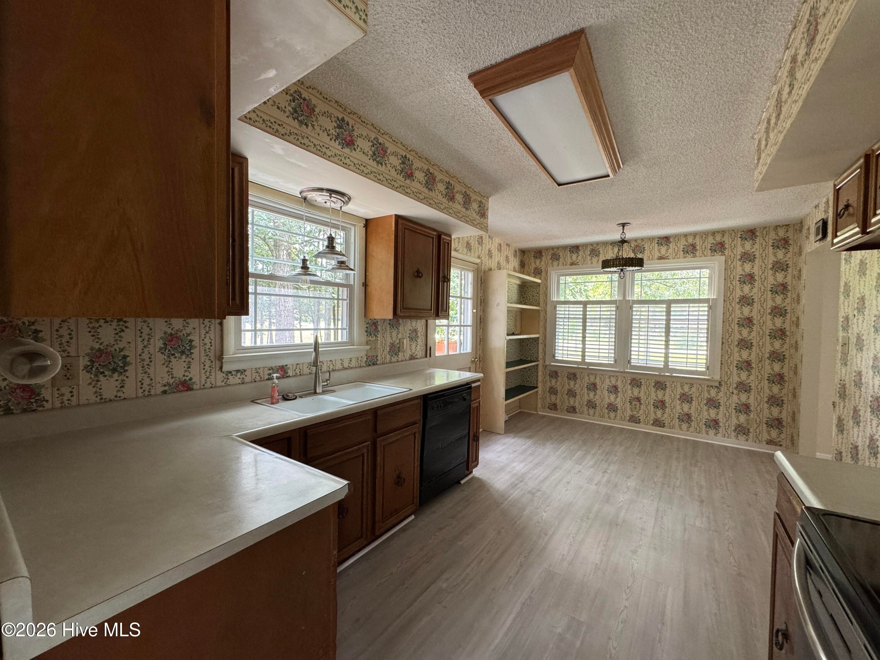 Single Family Residence at 118 Oakwood Drive, Havelock, NC 28532, photo 35 of 64