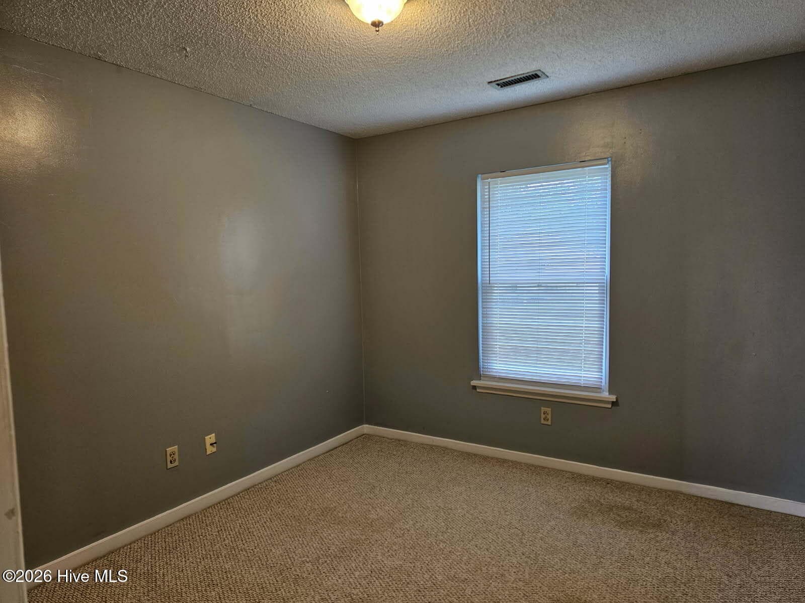 Single Family Residence at 3701 Dovefield Court, New Bern, NC 28560, photo 15 of 21