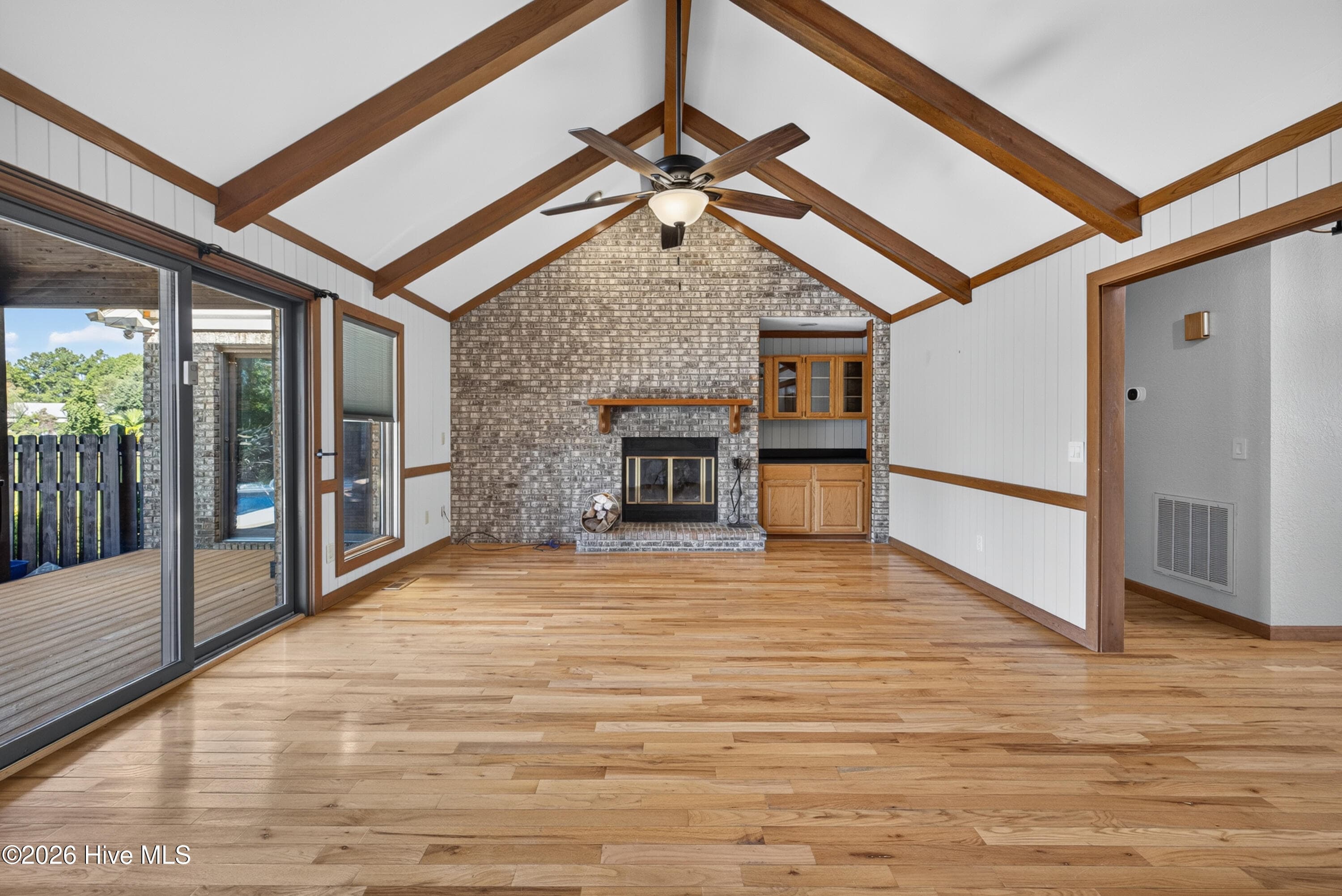 Single Family Residence at 106 Bogey Court, Hampstead, NC 28443, photo 21 of 52