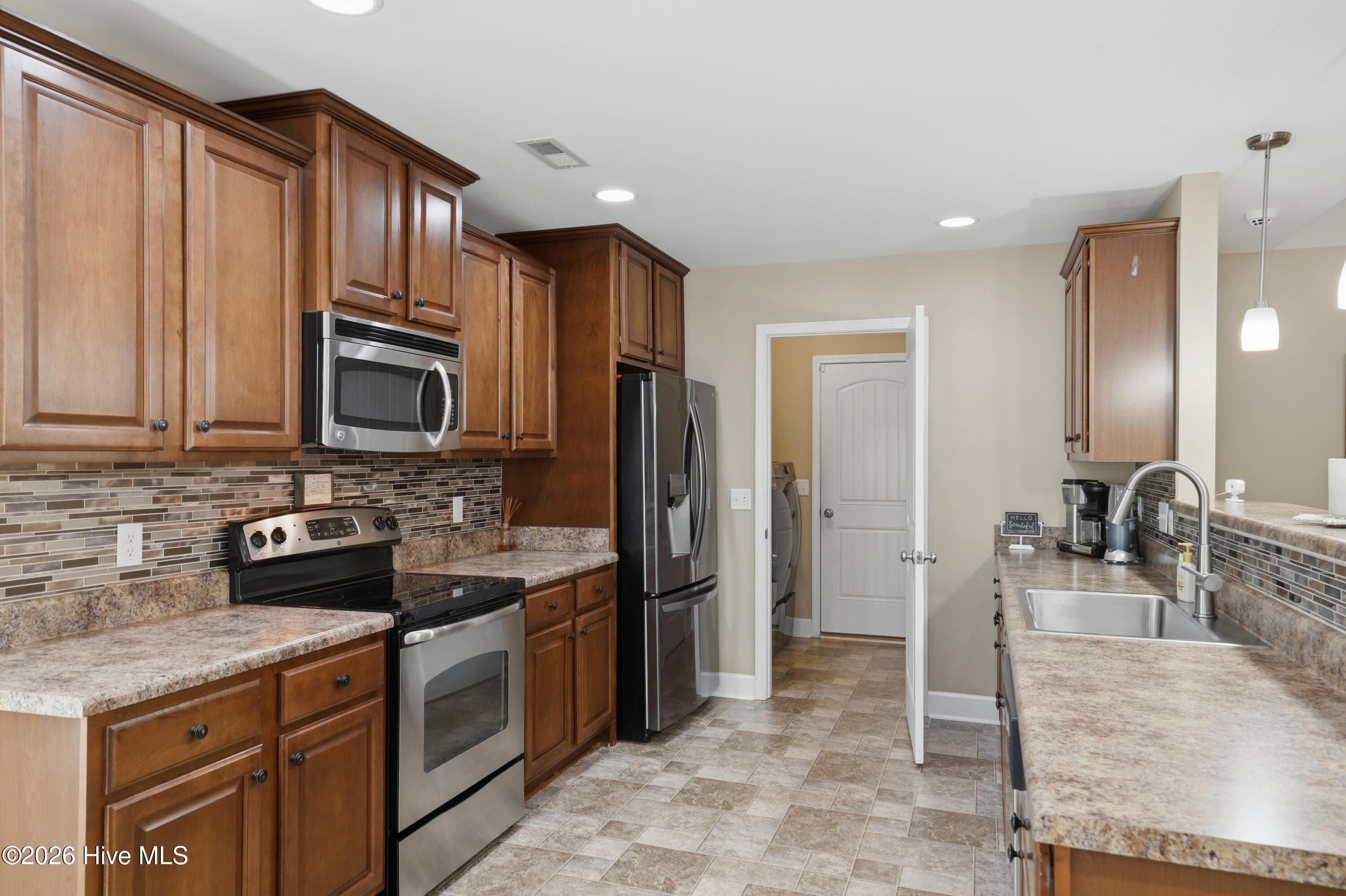 Single Family Residence at 215 Preswick Drive, Rocky Point, NC 28457, photo 14 of 42