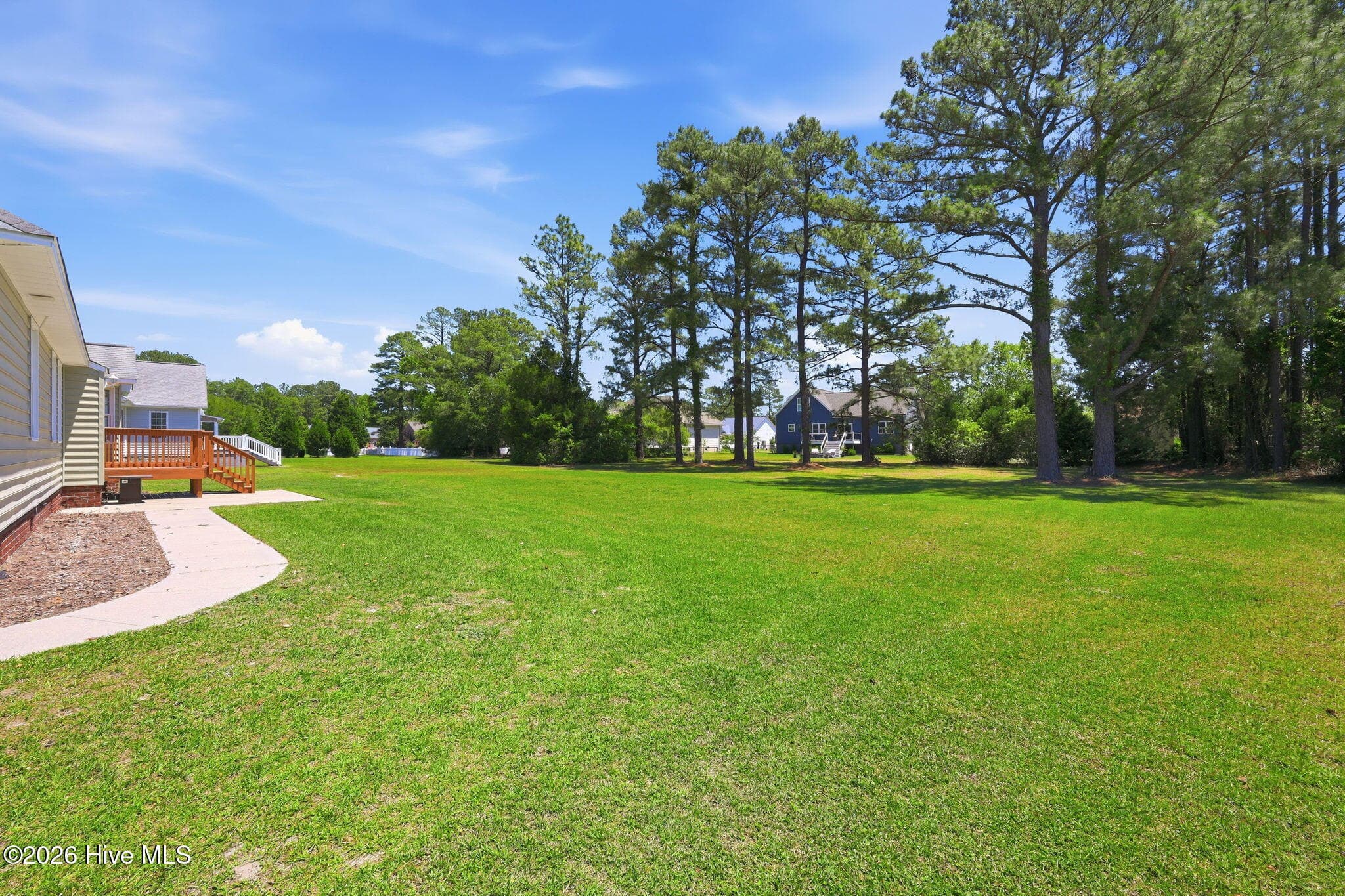 Single Family Residence at 1129 Coral Reef Drive, New Bern, NC 28560, photo 50 of 68