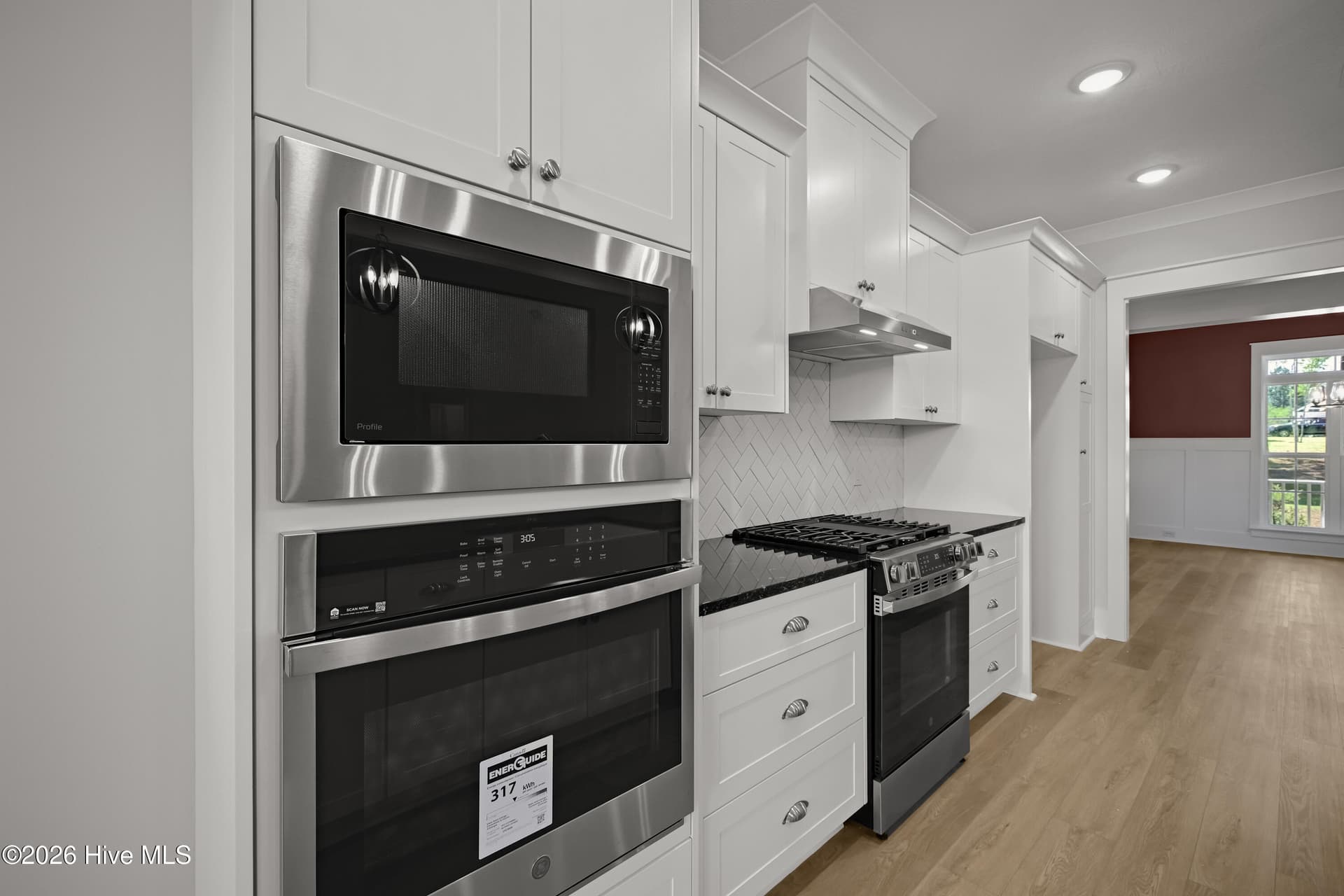 Two ovens plus a built-in microwave - 1096 Bellingham Drive, Beech Island, SC 29842