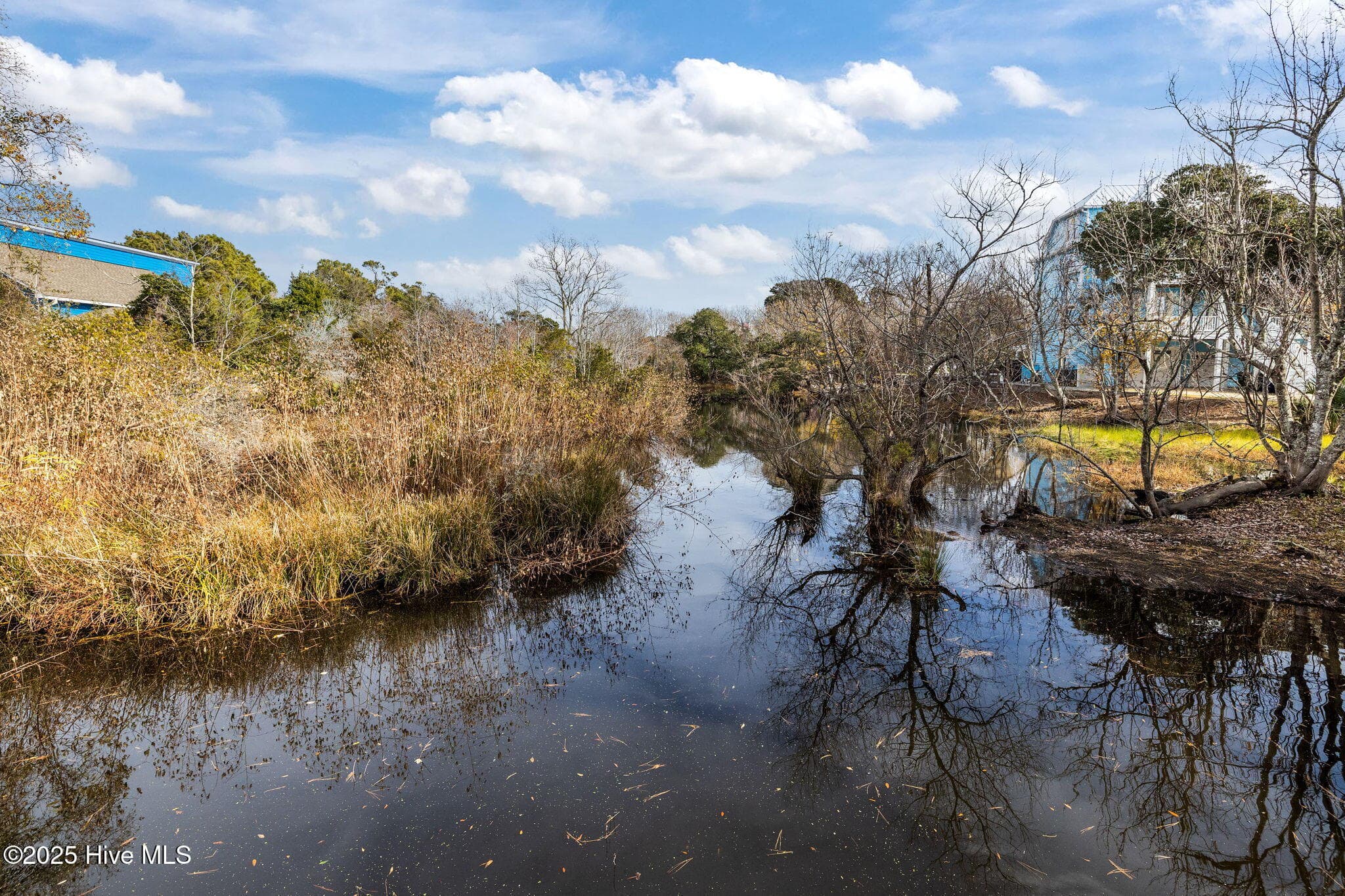 Single Family Residence at 320 Governor Safford Lane, Emerald Isle, NC 28594, photo 69 of 90