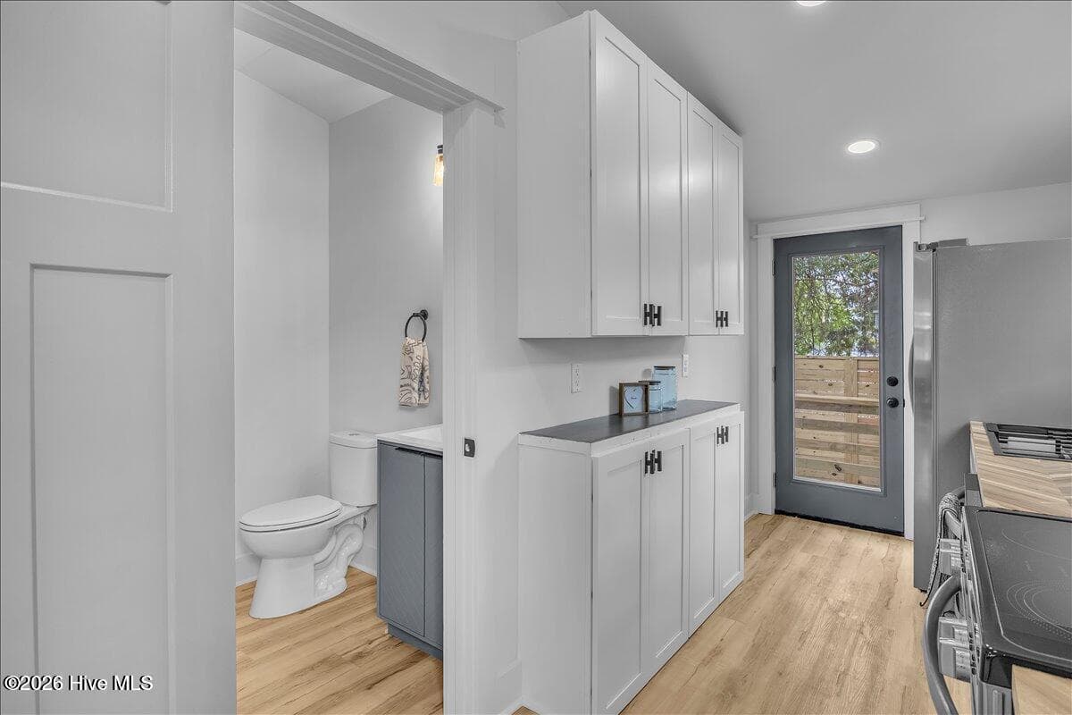 Single Family Residence at 1109 Dock Street, Wilmington, NC 28401, photo 17 of 24