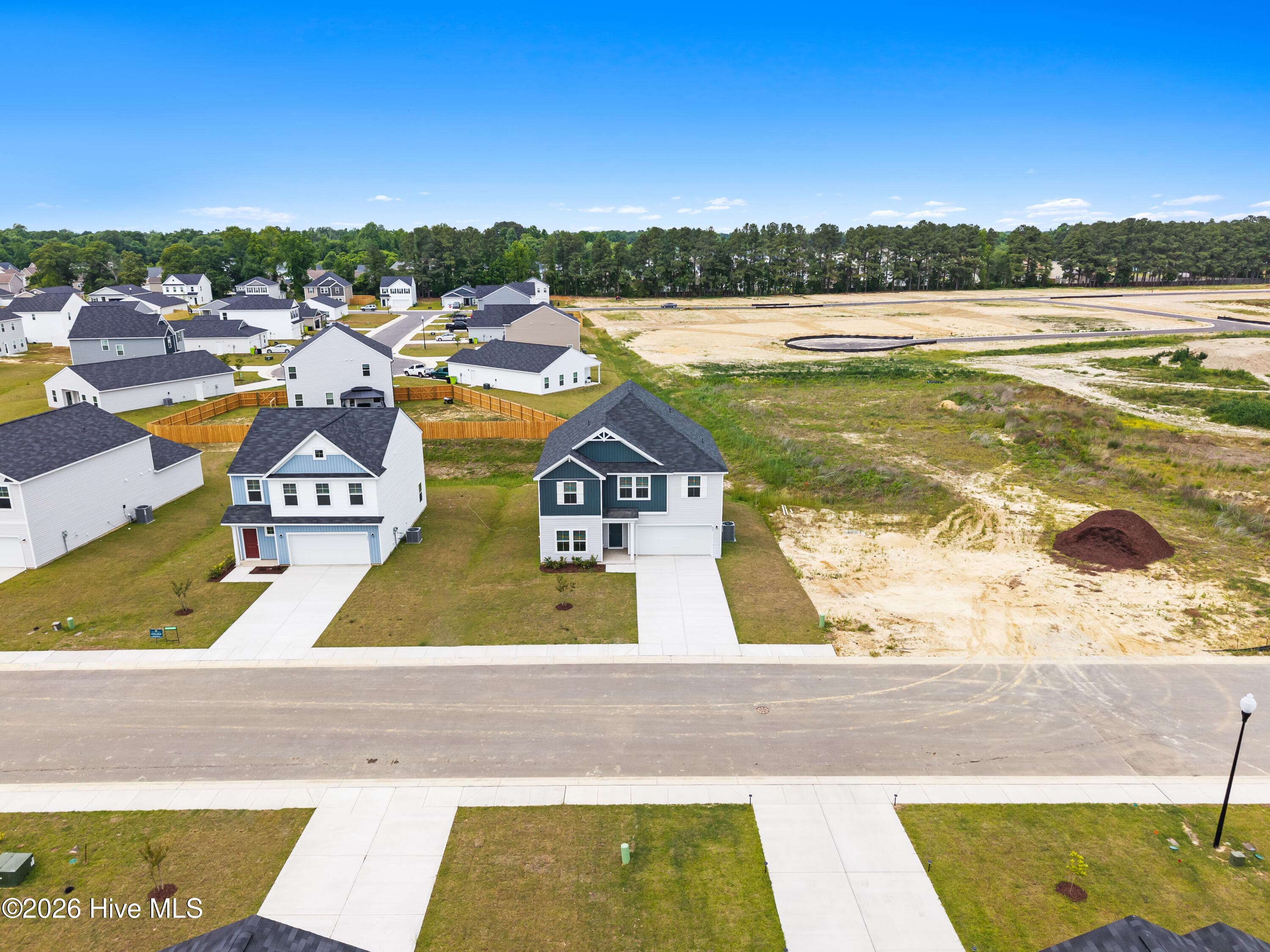 Single Family Residence at 141 N Squires Run Lane, Richlands, NC 28574, photo 10 of 105