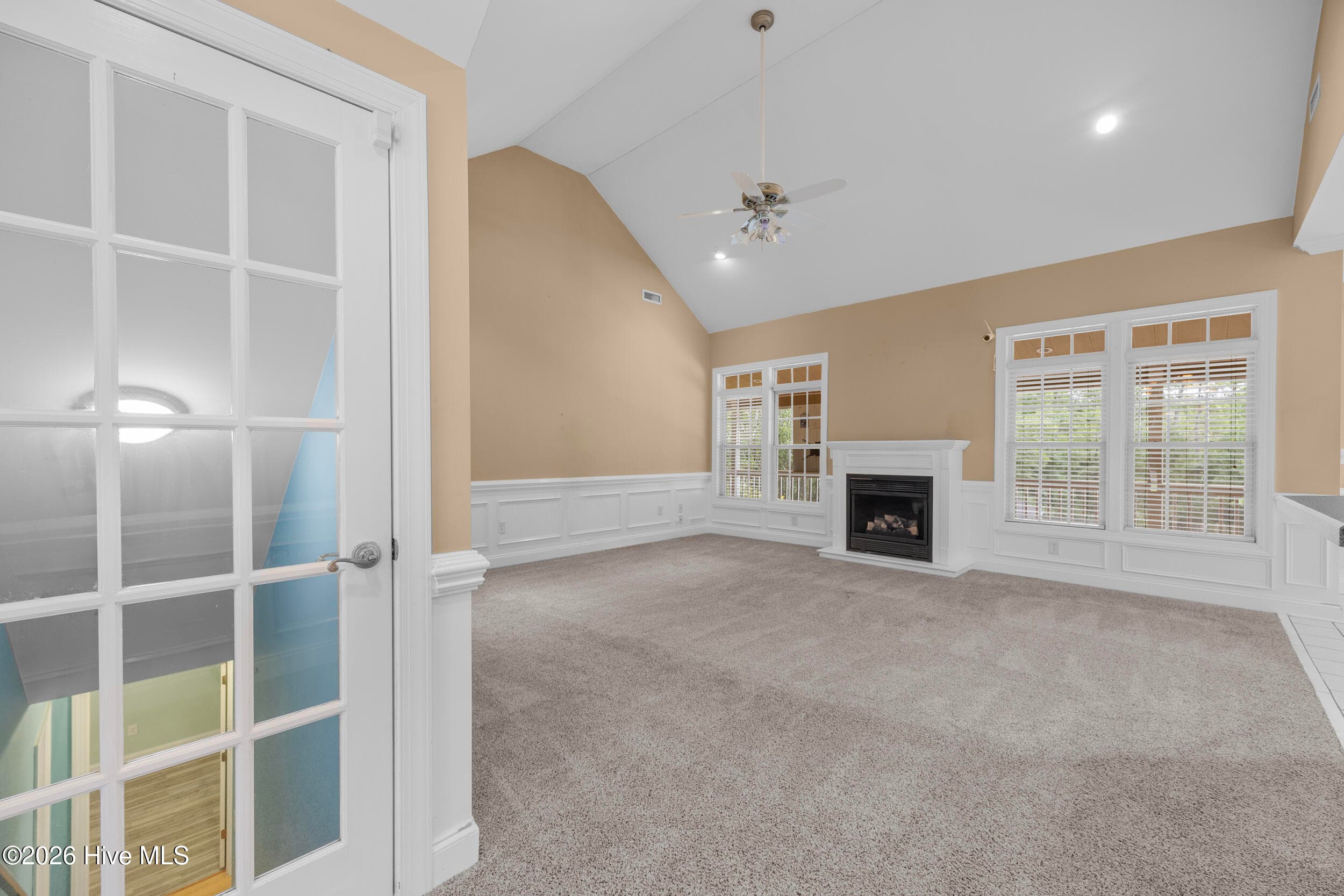 Single Family Residence at 638 Ravenswood Road, Hampstead, NC 28443, photo 11 of 100