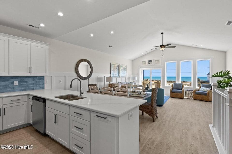 Townhouse at 124 Shell Road, Surf City, NC 28445, photo 11 of 33