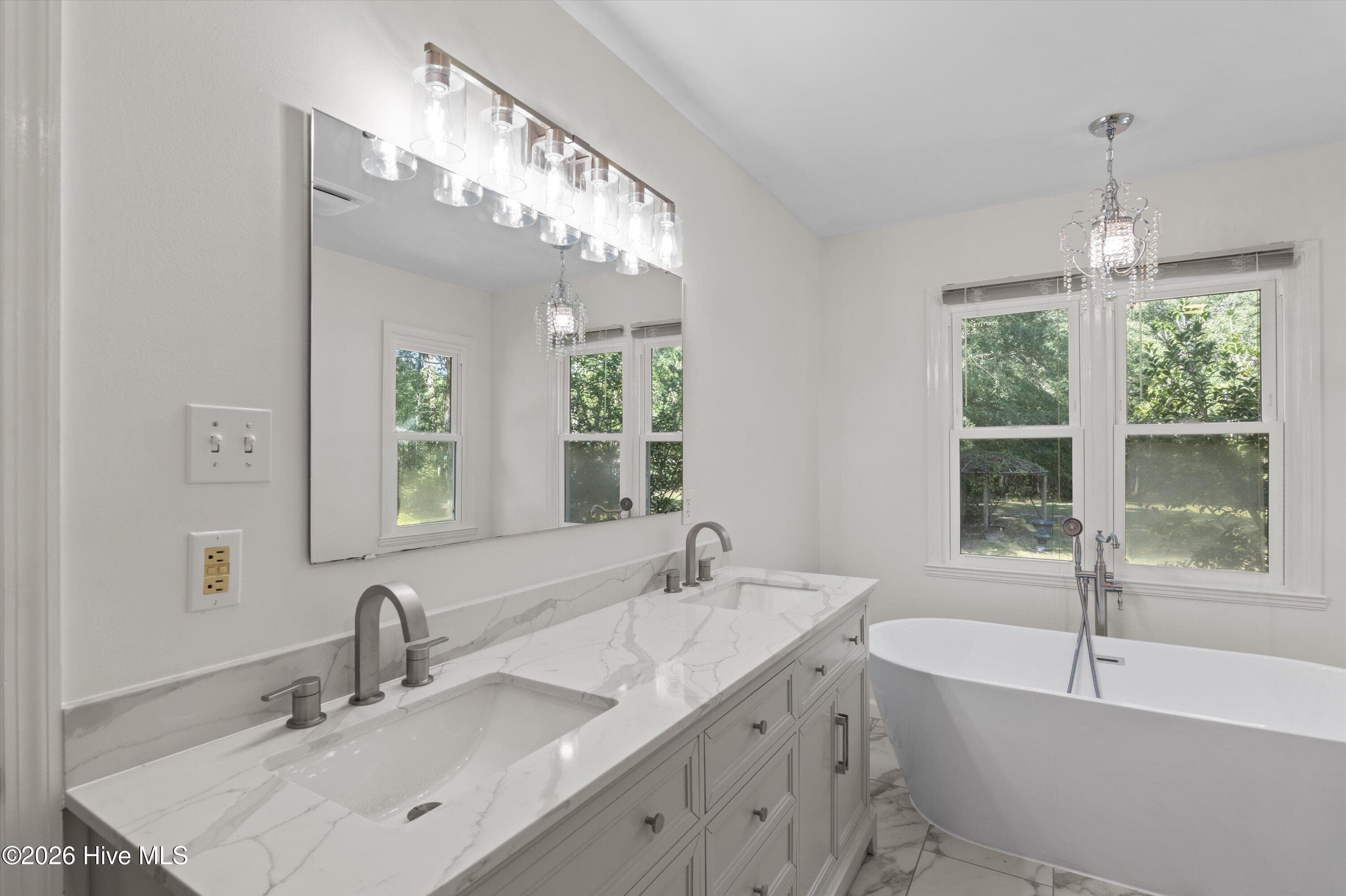 Single Family Residence at 822 Woodland Drive, New Ellenton, SC 29809, New Ellenton, photo 3 of 7