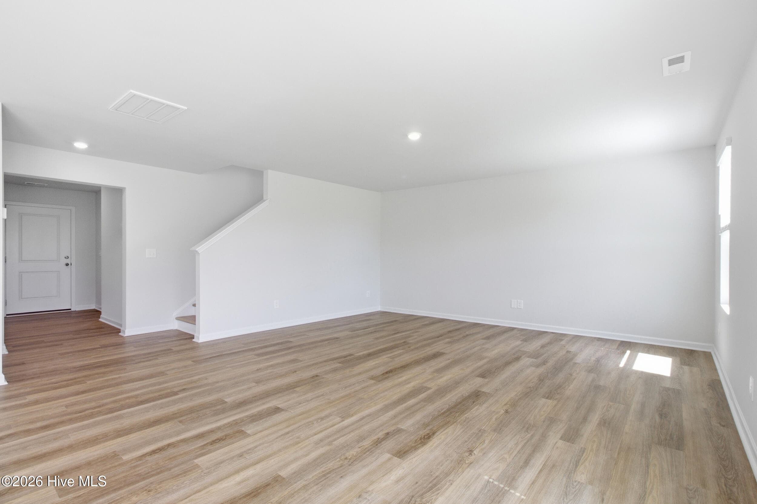 Single Family Residence at 171 N Squires Lane, Richlands, NC 28574, photo 11 of 43
