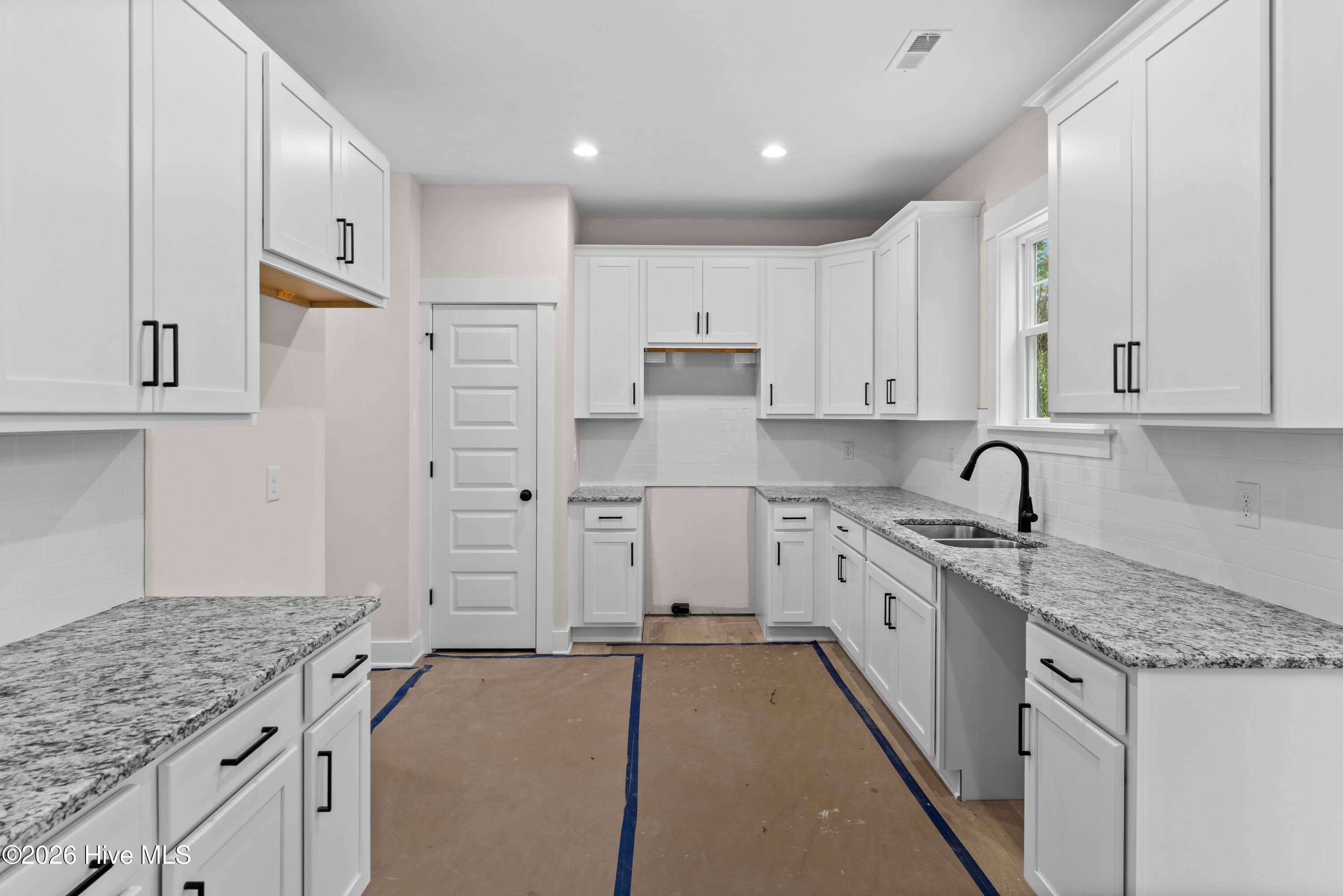 Single Family Residence at 400 Stone Hawk Lane, New Bern, NC 28560, photo 36 of 110