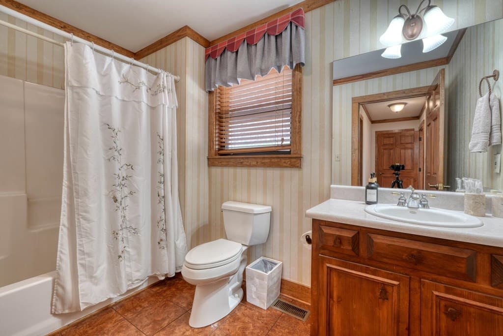 Residential at 575 Carolina Springs Lane, Franklin, NC 28734, photo 47 of 68